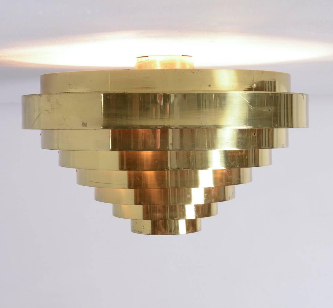 Mid-Century moderno Lampada da soffitto in ottone unica di Jules Wabbes, 1969 in vendita
