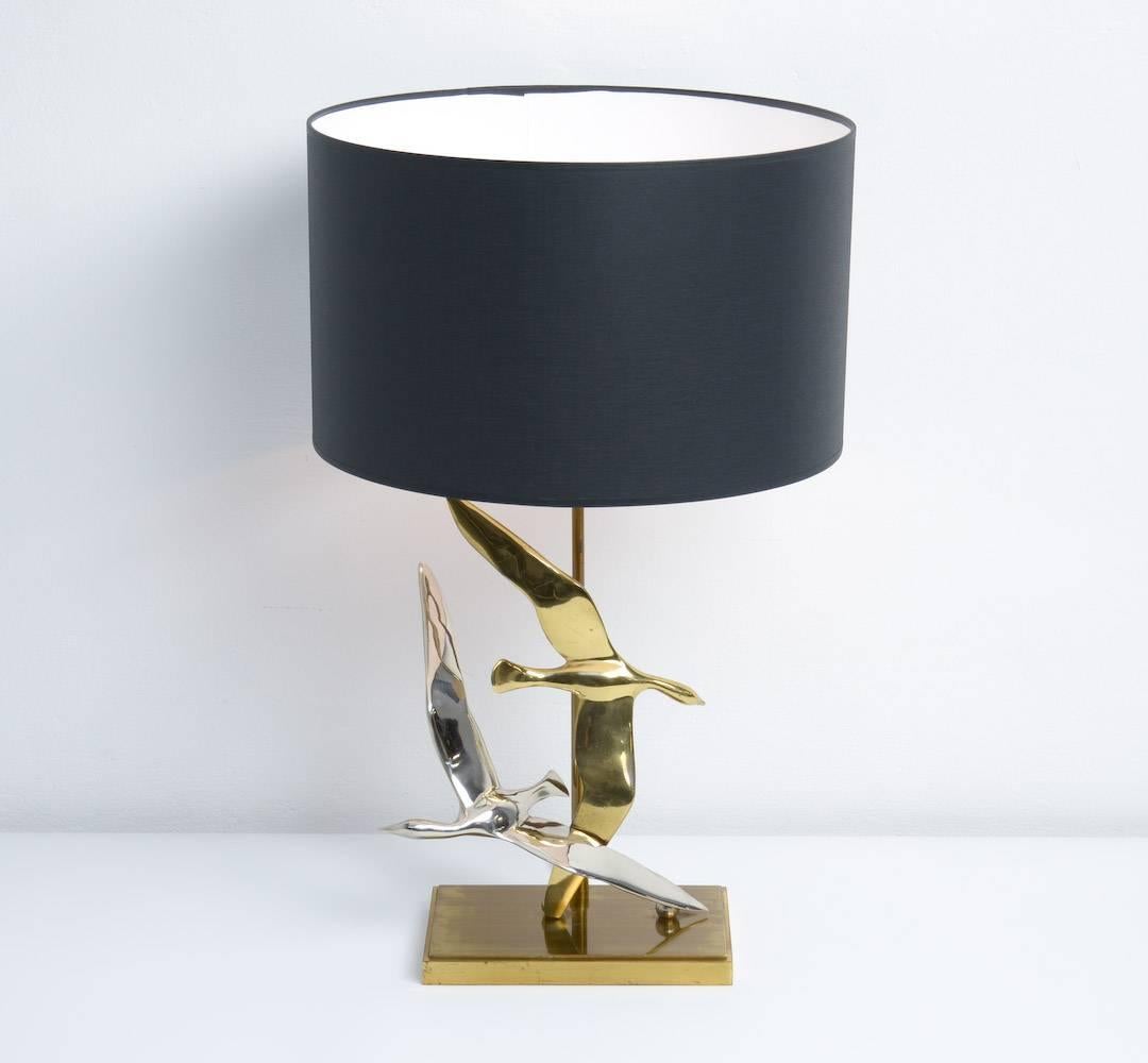 Late 20th Century Decorative Silver and Gold Colored Bird Table Lamp For Sale