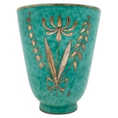 Vaso turchese con fiori dorati di Wilhelm Kåge