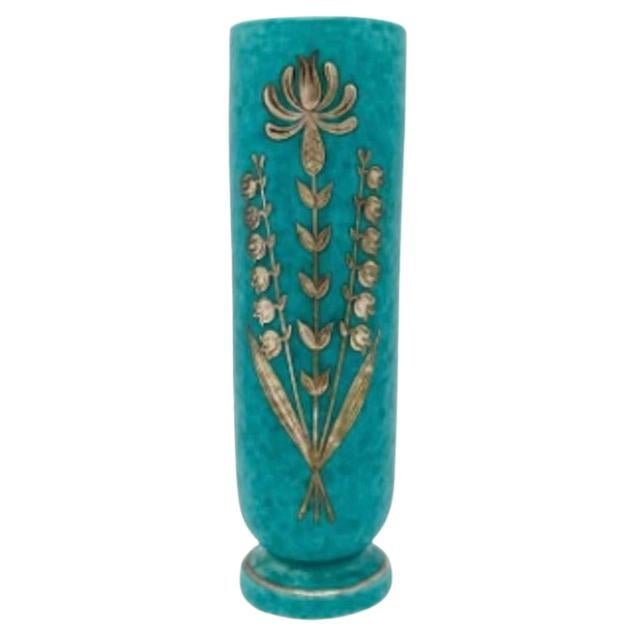 Vaso turchese con fiore d'oro di Wilhelm Kåge in vendita