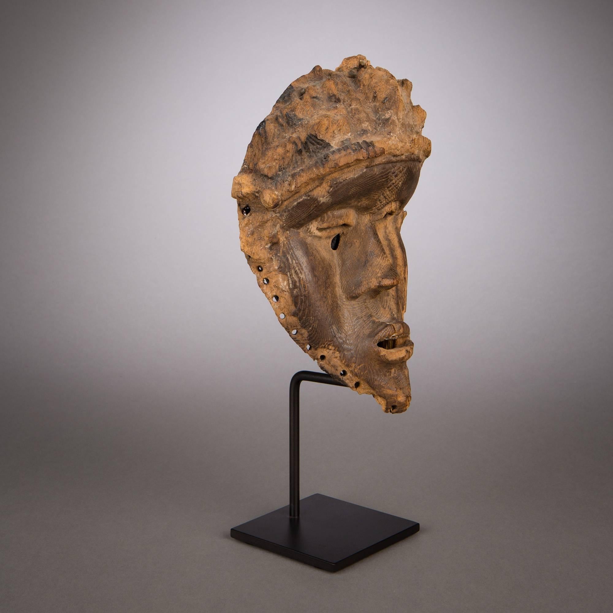 Late 19th Century Tribal Bassa Mask In Good Condition In New York, NY