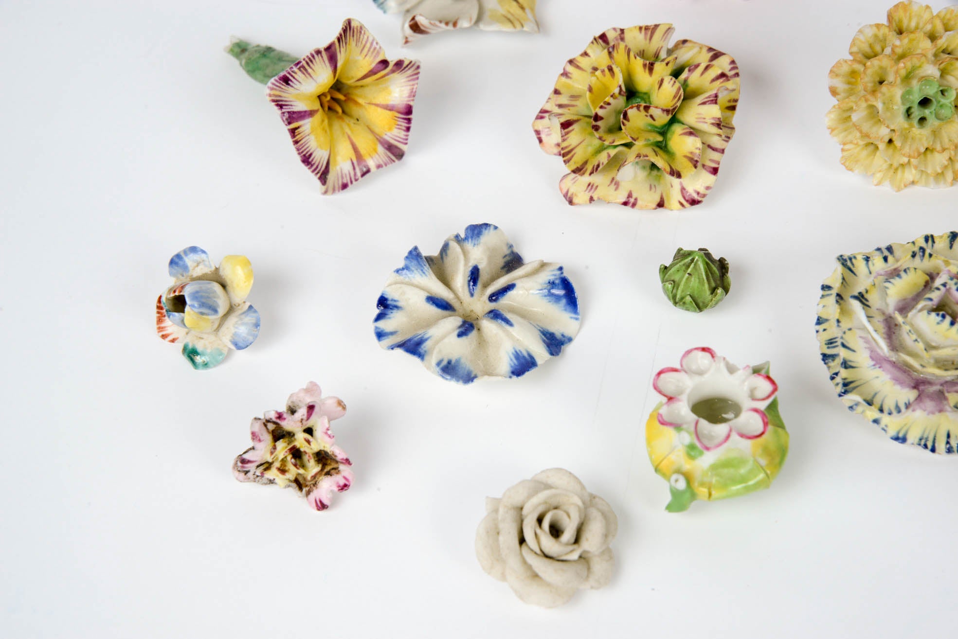 18th-19th Century Continental Porcelain Flowers 6