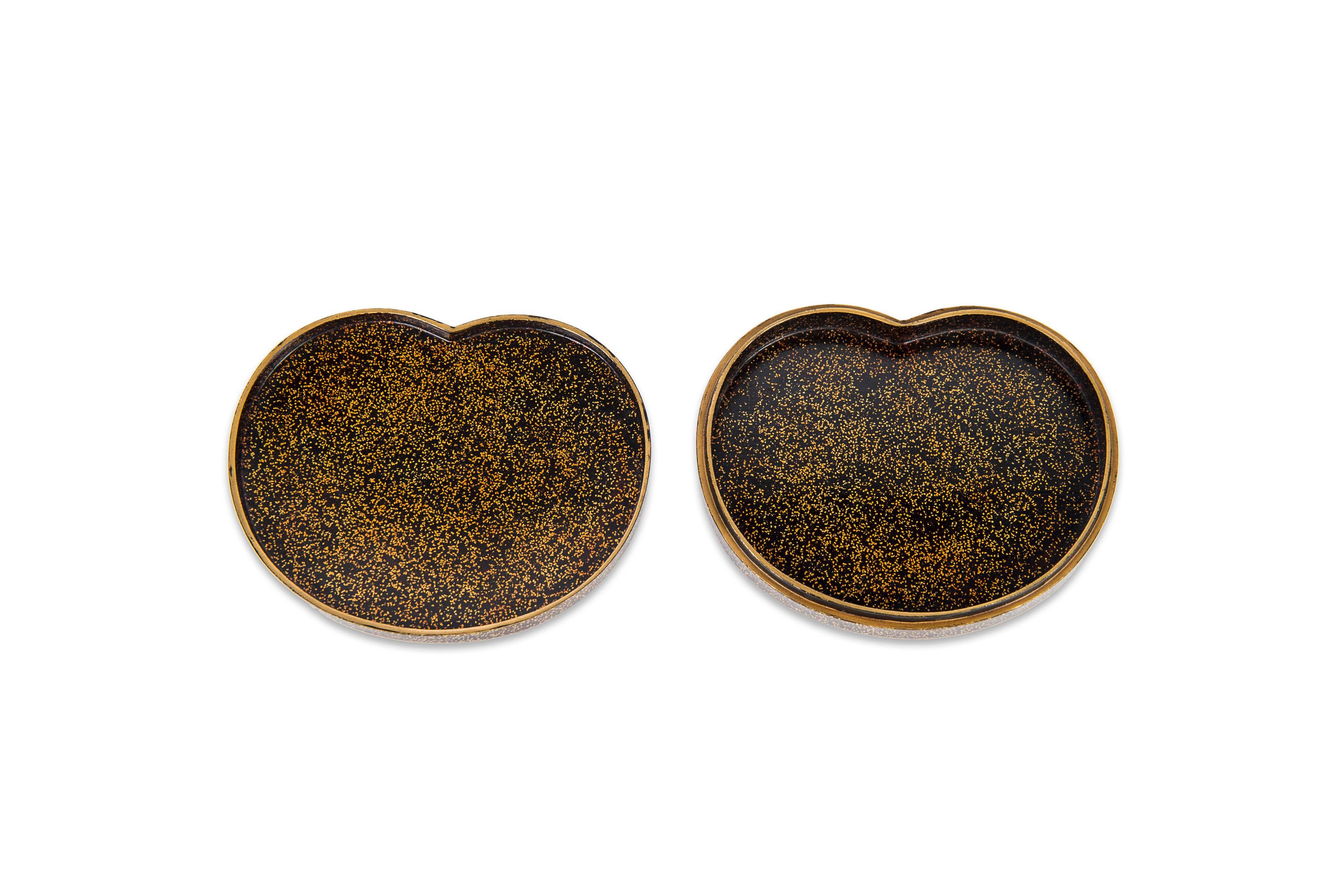 18th Century Edo Japanese Lacquer Kobako Box Shoki and Oni For Sale