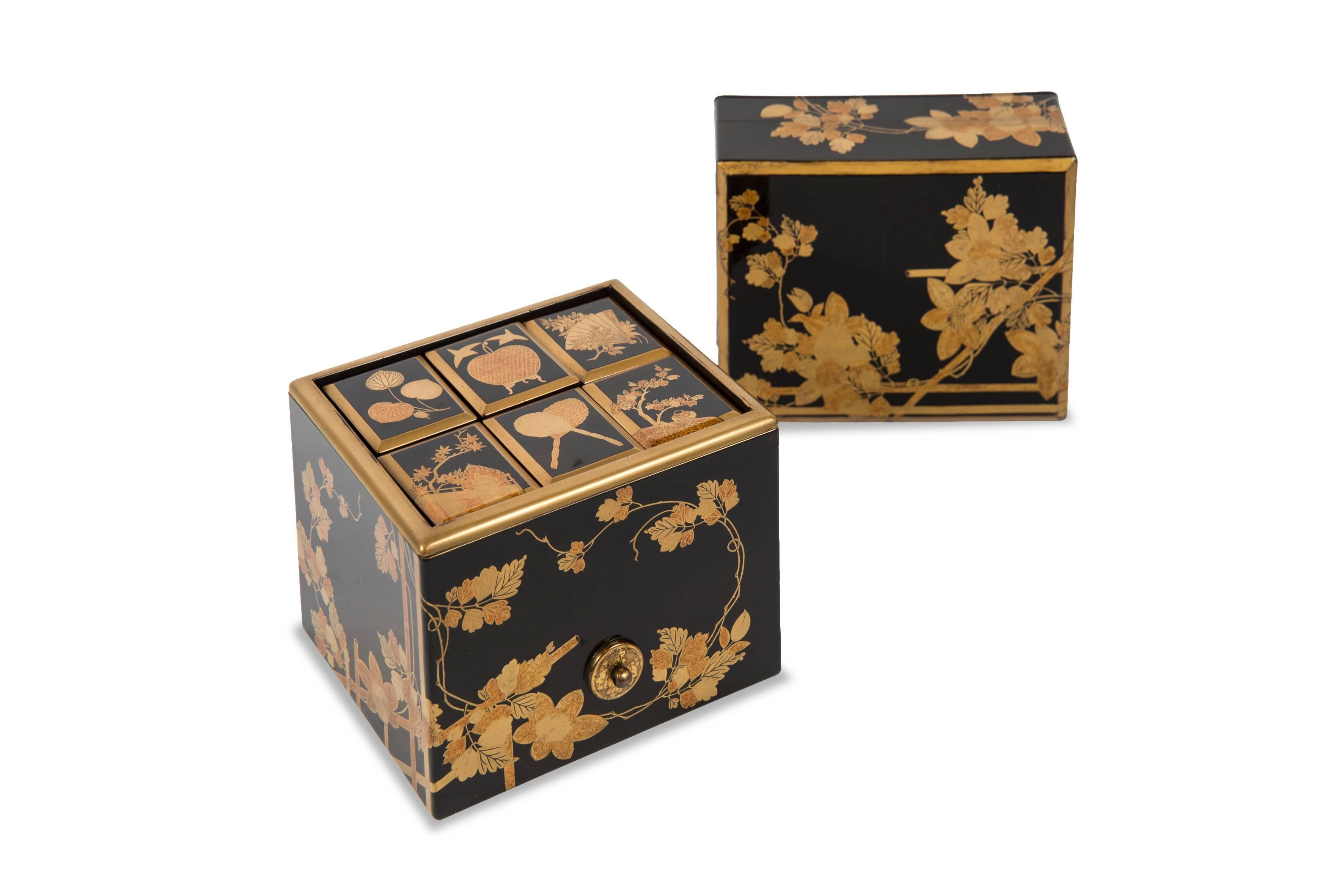 Edo Japanese Lacquered Incense Box In Good Condition In Paris, FR