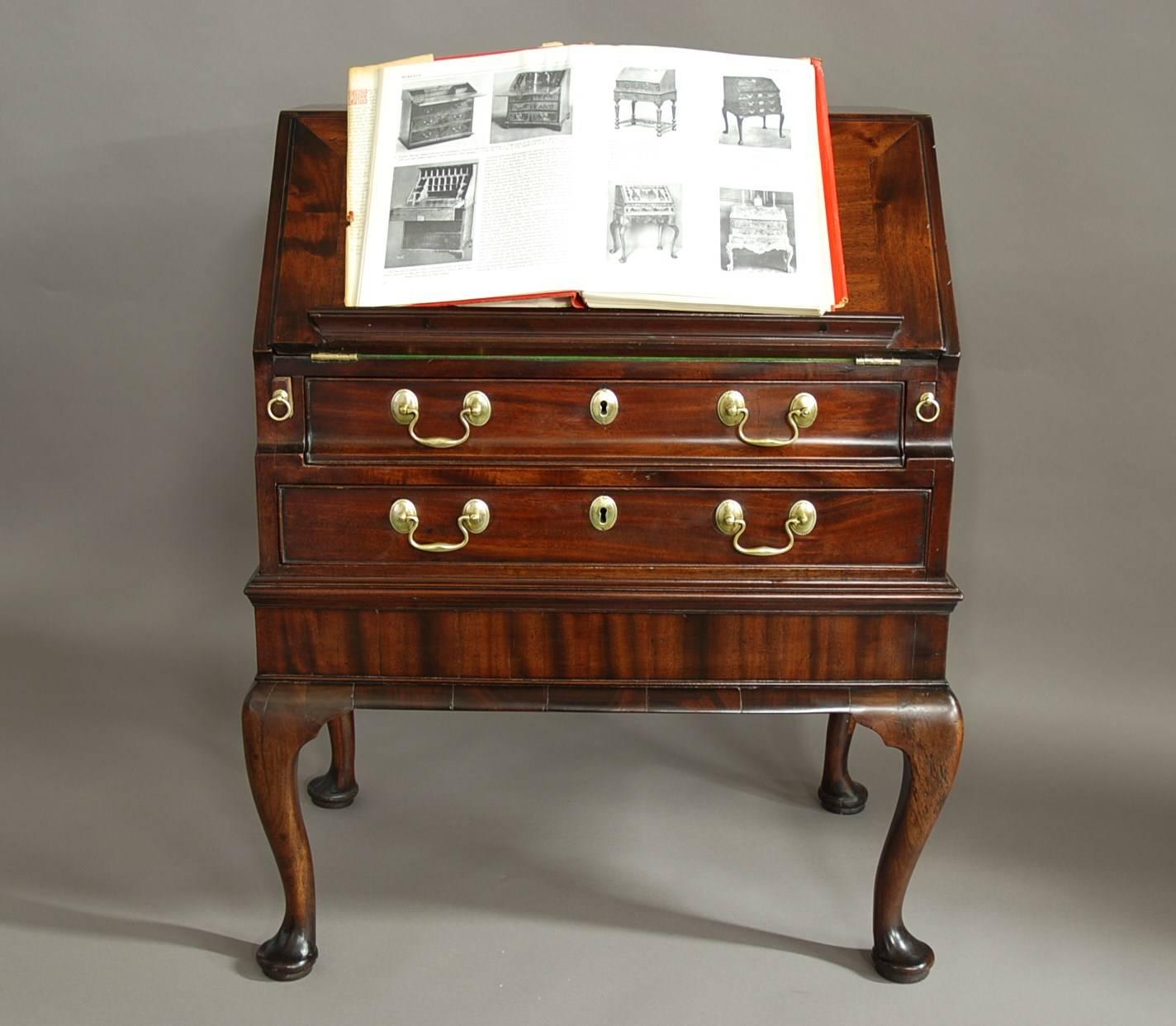 Rare Mid-18th Century Mahogany Bureau on Stand of Small Proportions For Sale 2