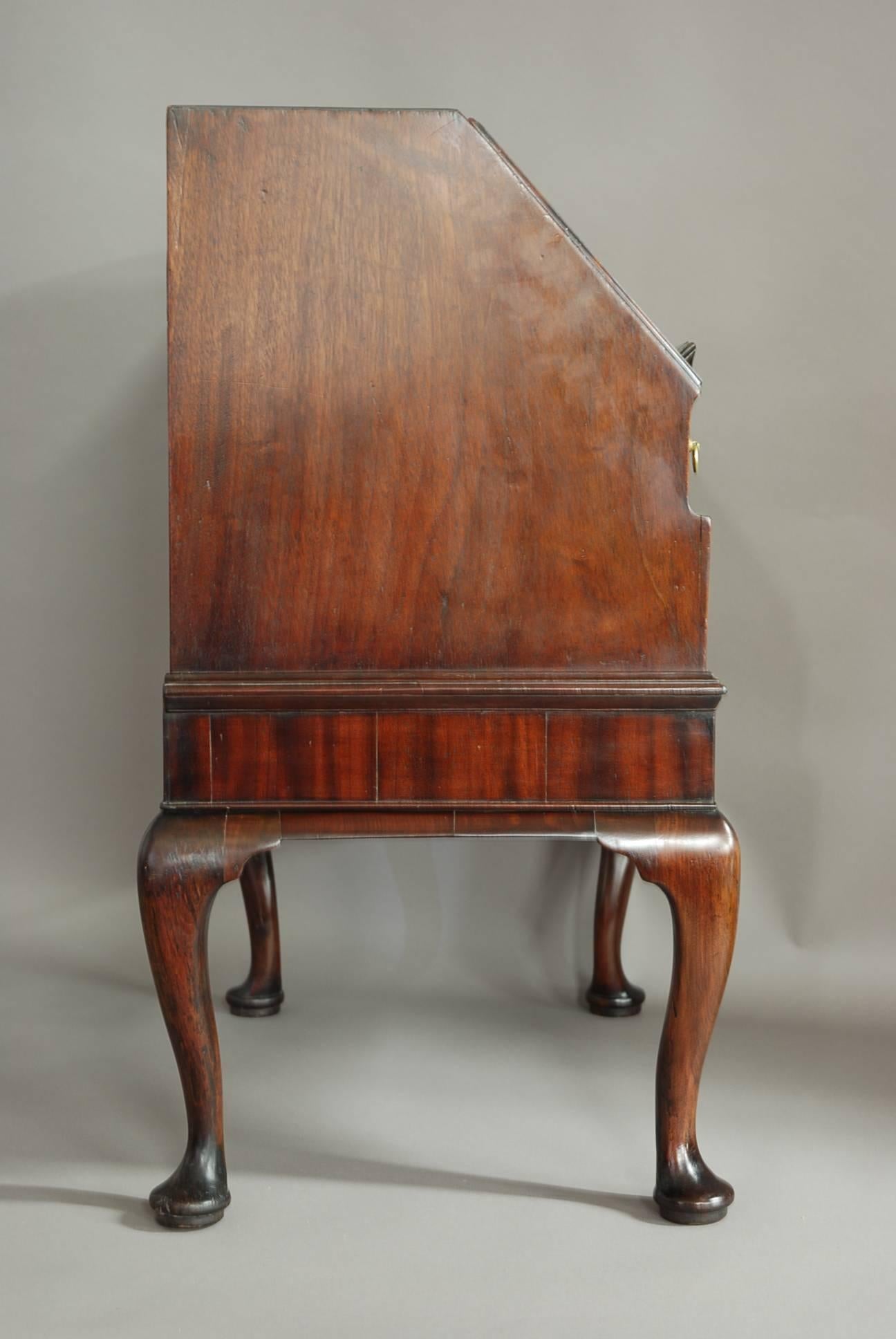 Rare Mid-18th Century Mahogany Bureau on Stand of Small Proportions For Sale 4