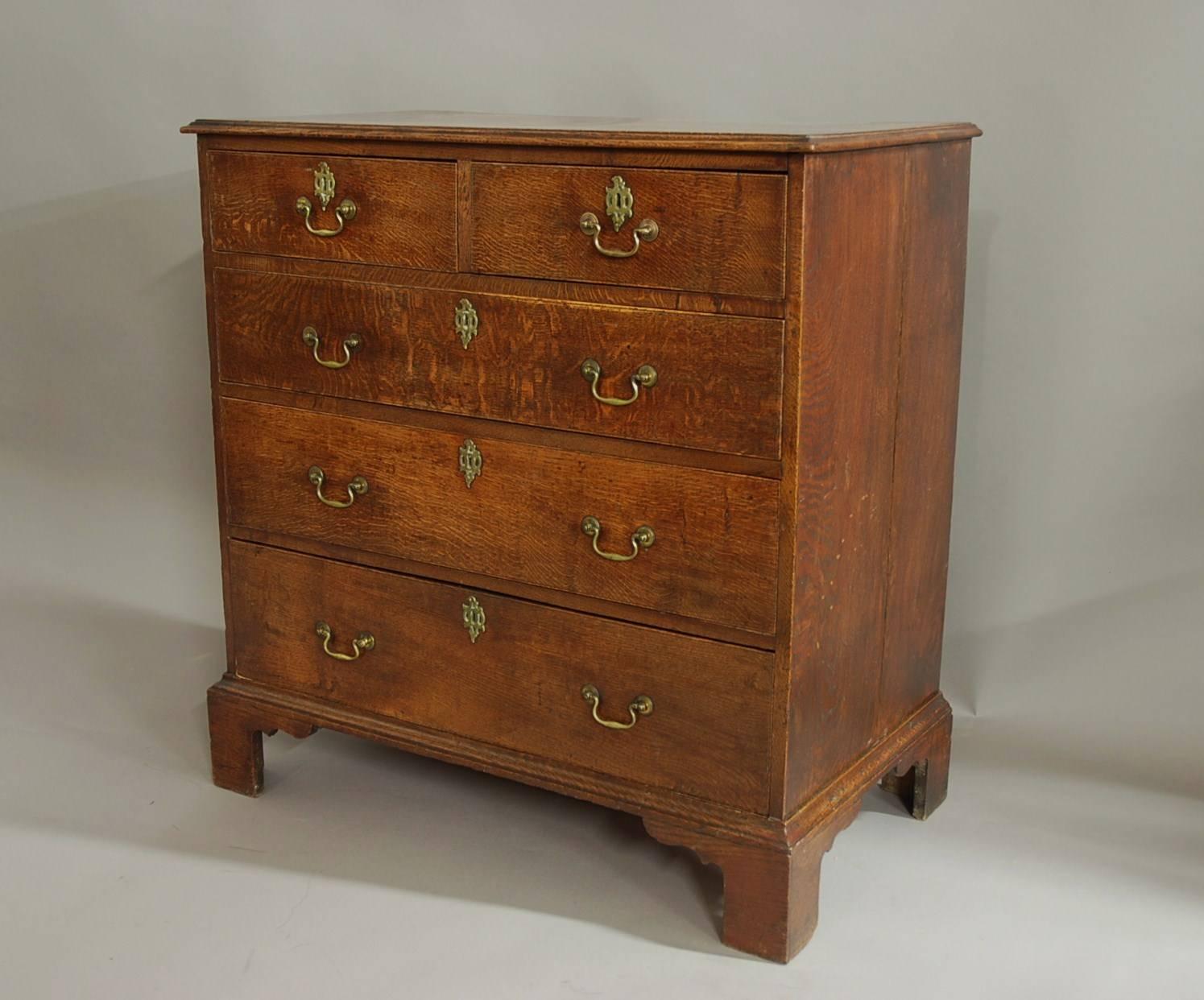 Late 18th Century Oak Chest of Drawers of Fine Patina In Excellent Condition In Suffolk, GB