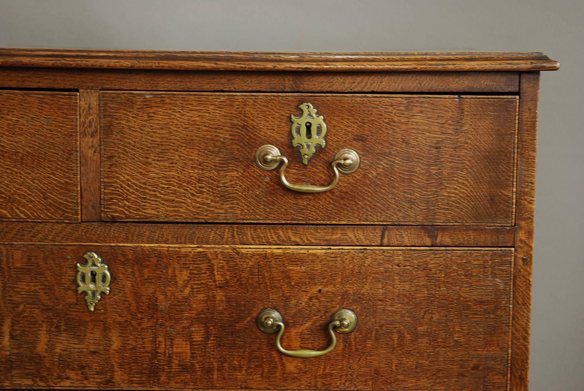 Late 18th Century Oak Chest of Drawers of Fine Patina 1