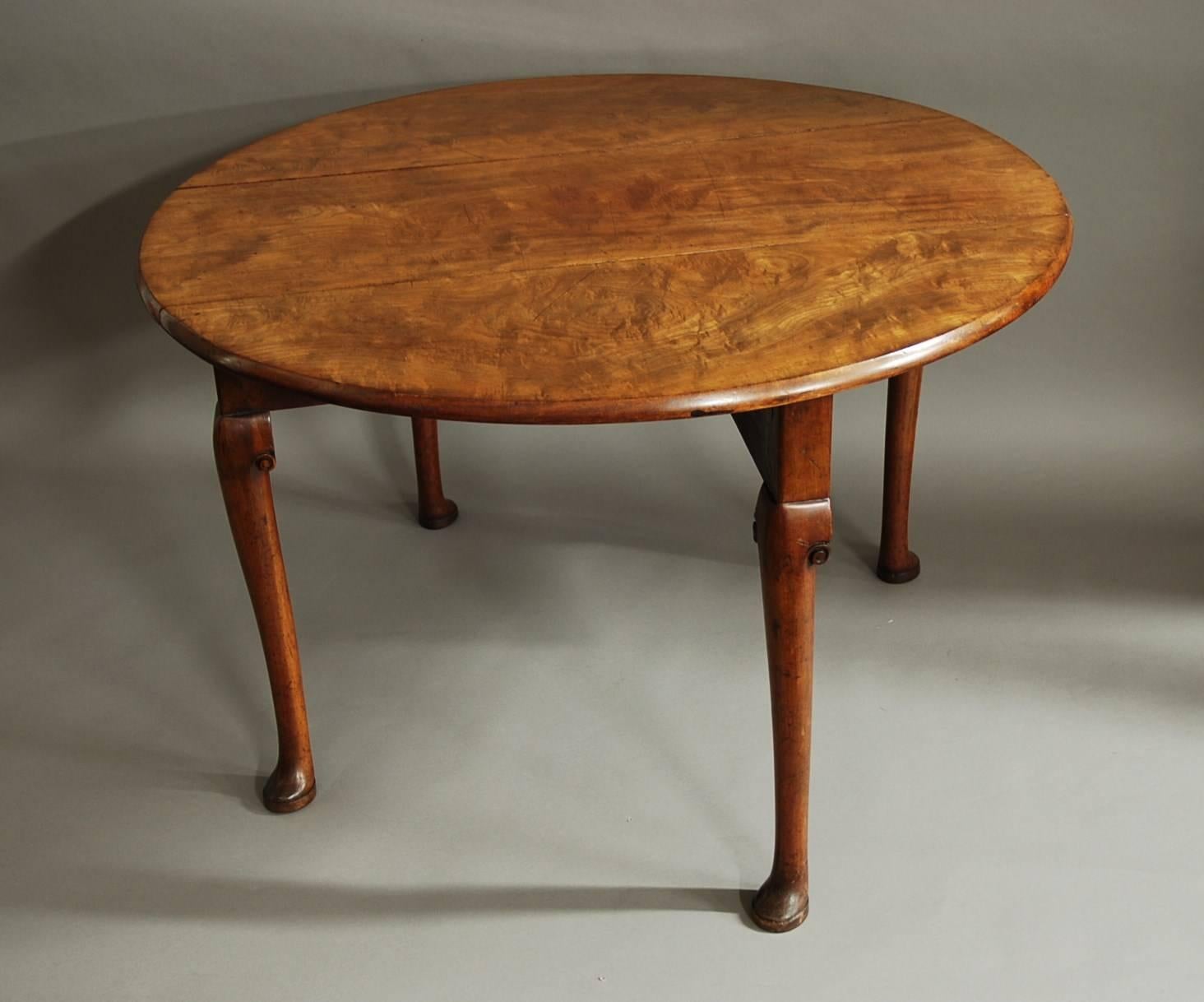 Mid-18th Century Well Figured Mahogany Pad Foot Table In Excellent Condition In Suffolk, GB