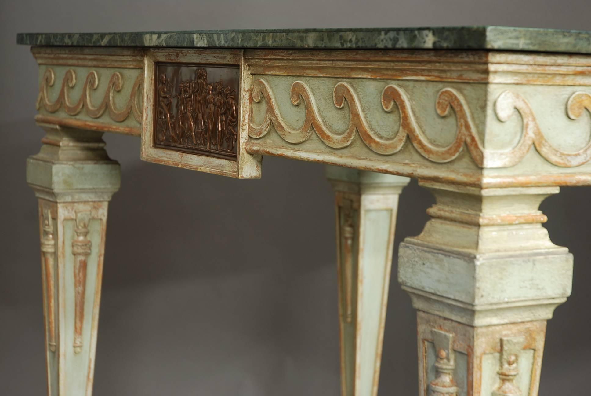 Highly Decorative Pair of Early 20th Century Italian Painted Console Tables For Sale 2