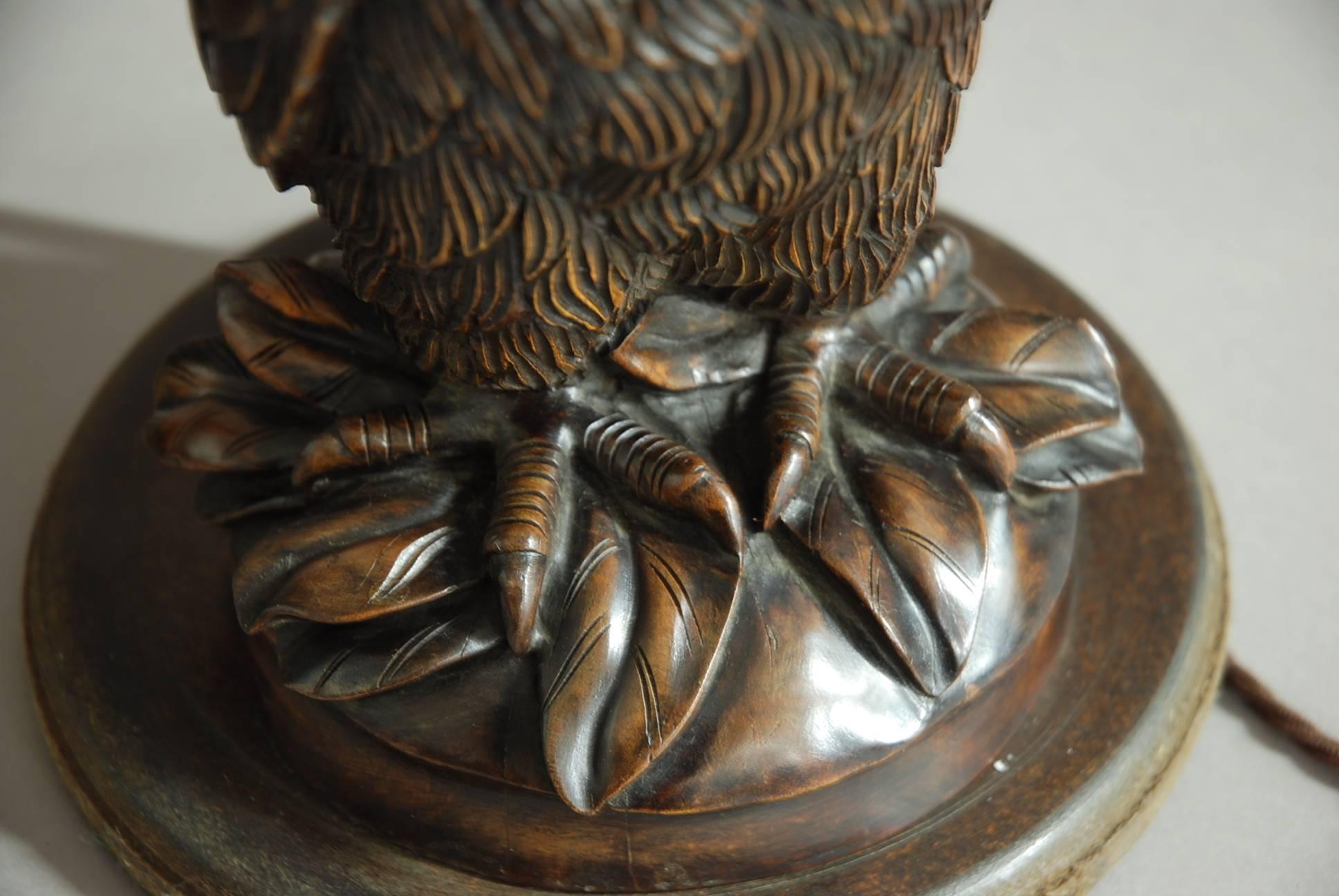 Superb pair of finely carved Black Forest owl table lamps 3