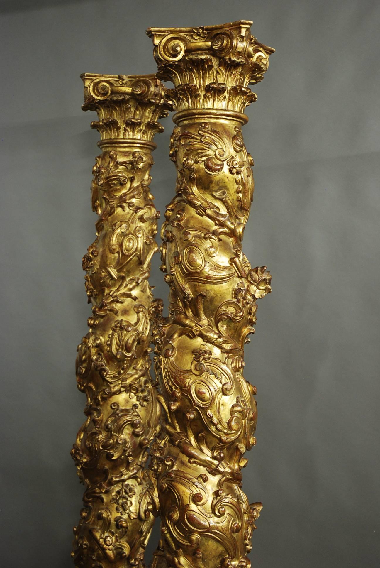 European Large Pair of Late 18th Century Baroque Style Solomonic Carved Giltwood Columns