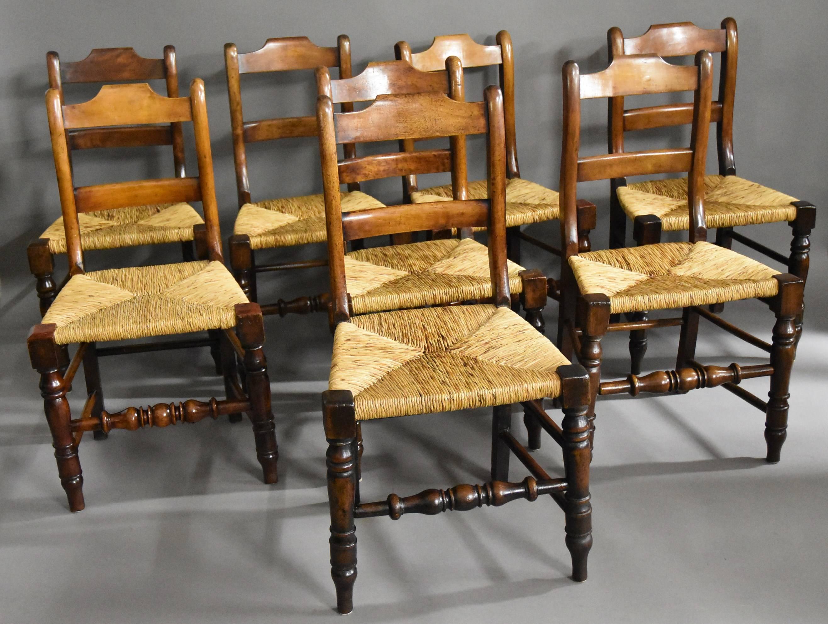 English Mid-Late 19th Century Set of Eight Alder Dining Chairs of Good Patina