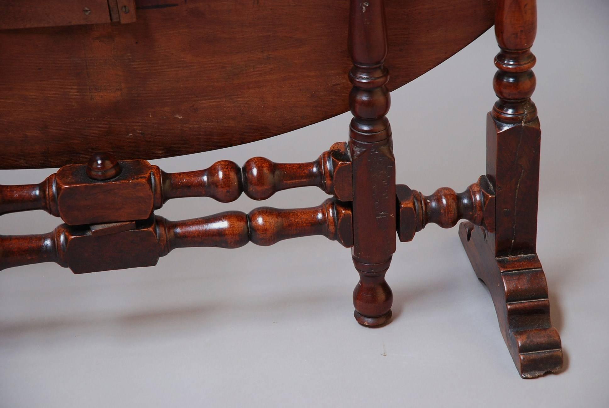 Rare Late 17th Century Yew Wood Coaching Table with Later Mahogany Top 6