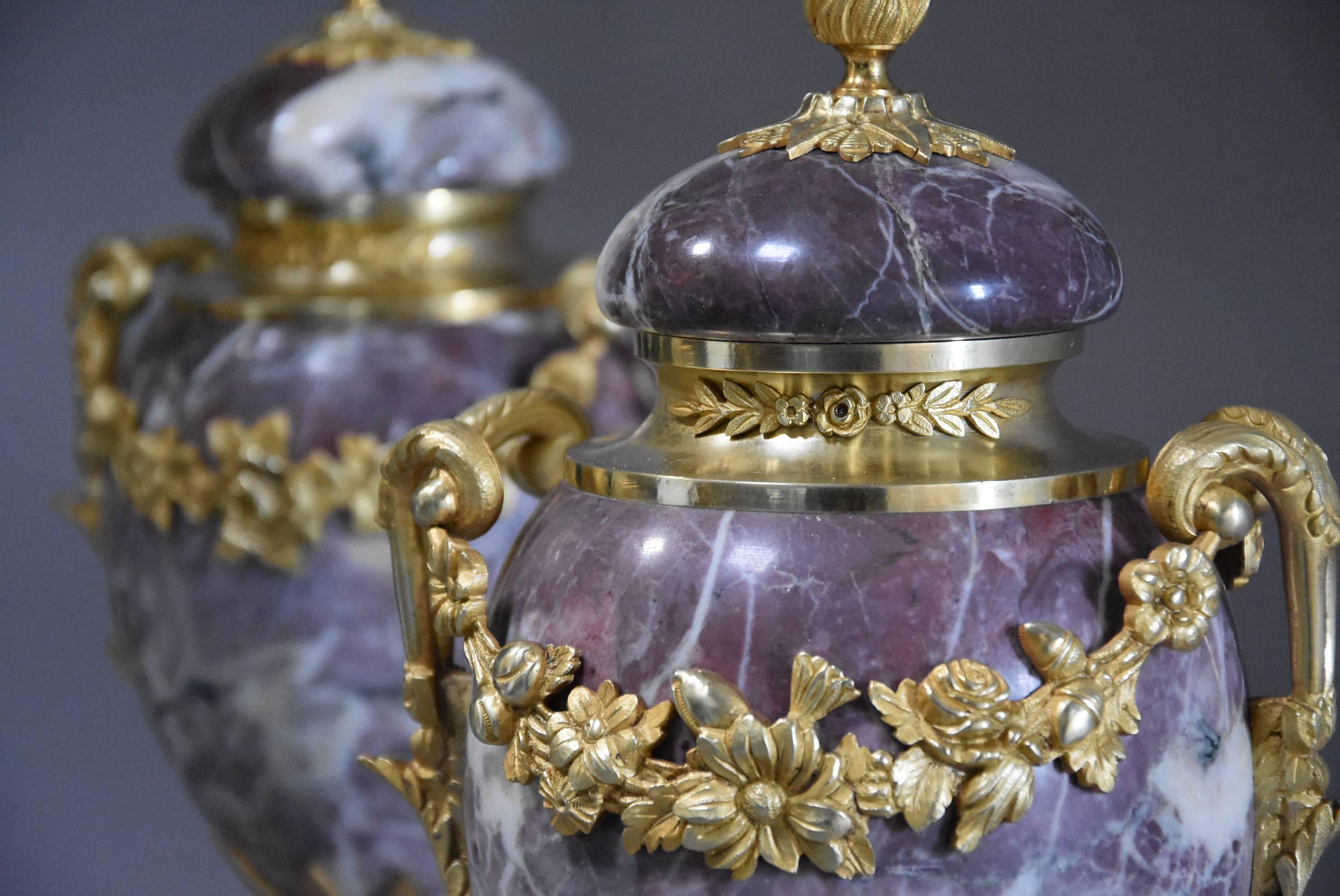 French Pair of Late 19th Century Fine Quality Marble and Ormolu Cassolettes For Sale
