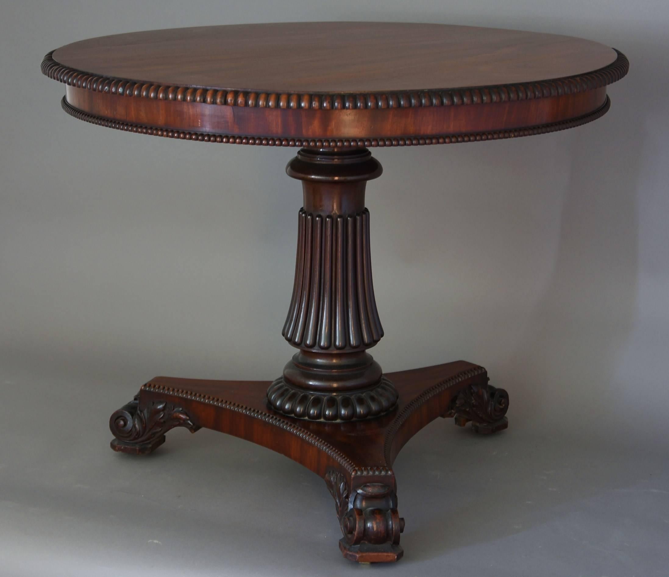 English 19th Century Mahogany Tilt-Top Centre Table in the Manner of Gillows