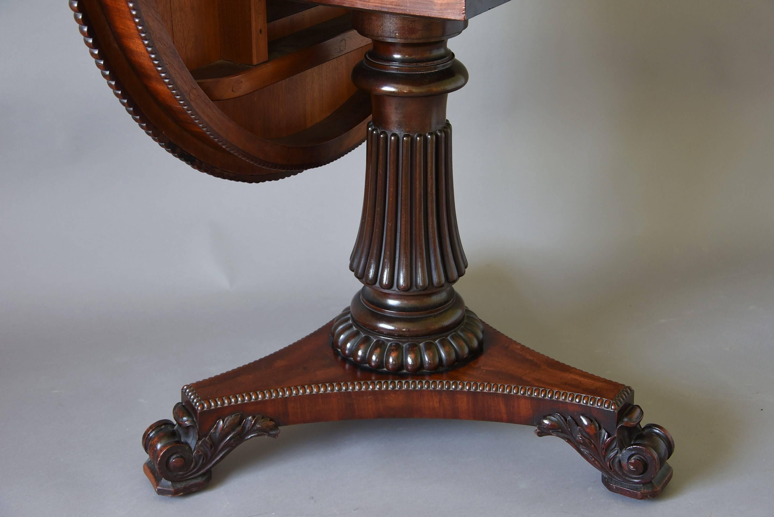 Mid-19th Century 19th Century Mahogany Tilt-Top Centre Table in the Manner of Gillows