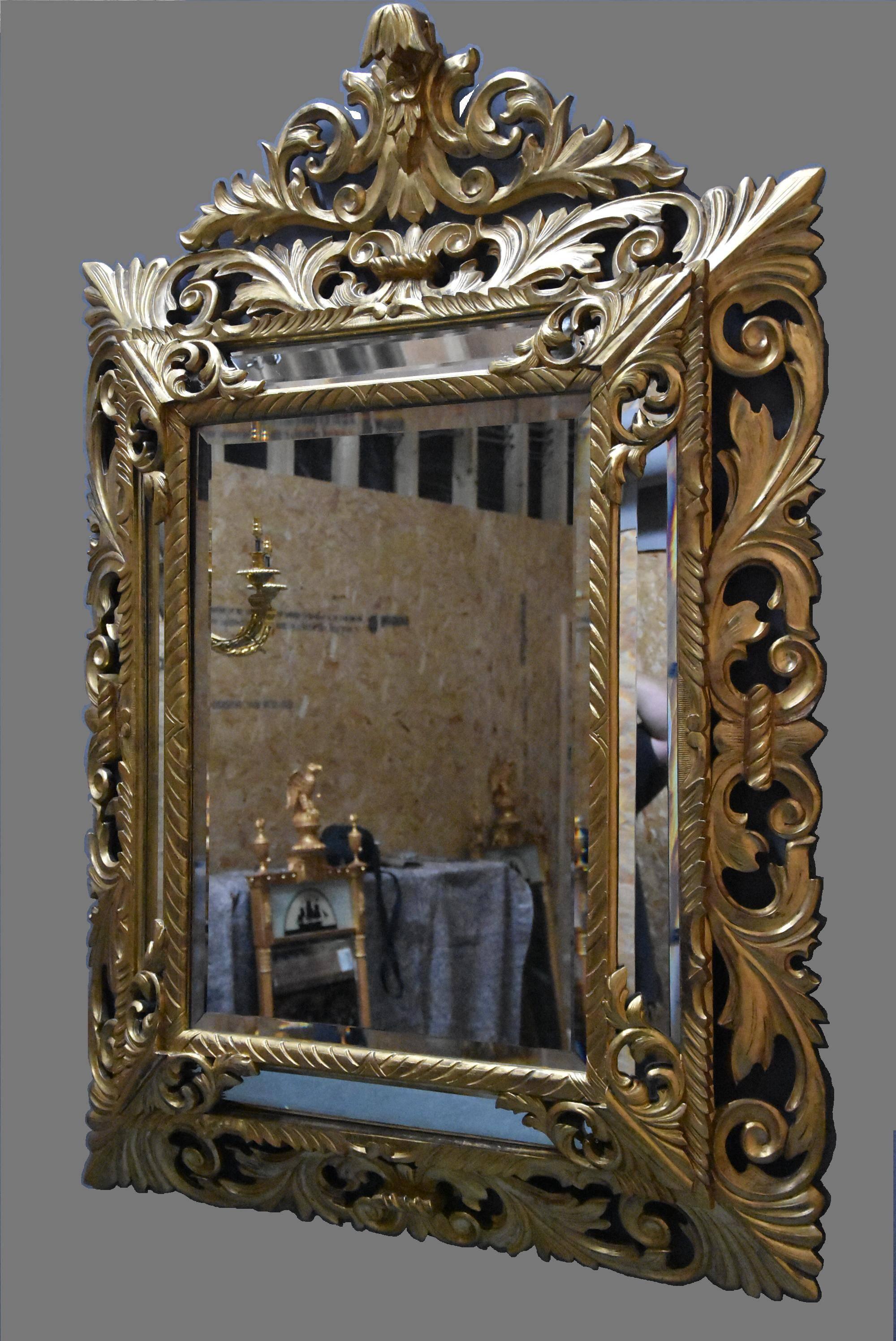 Large 19th Century Italian 'Florentine' Superbly Carved Giltwood Cushion Mirror In Good Condition For Sale In Suffolk, GB