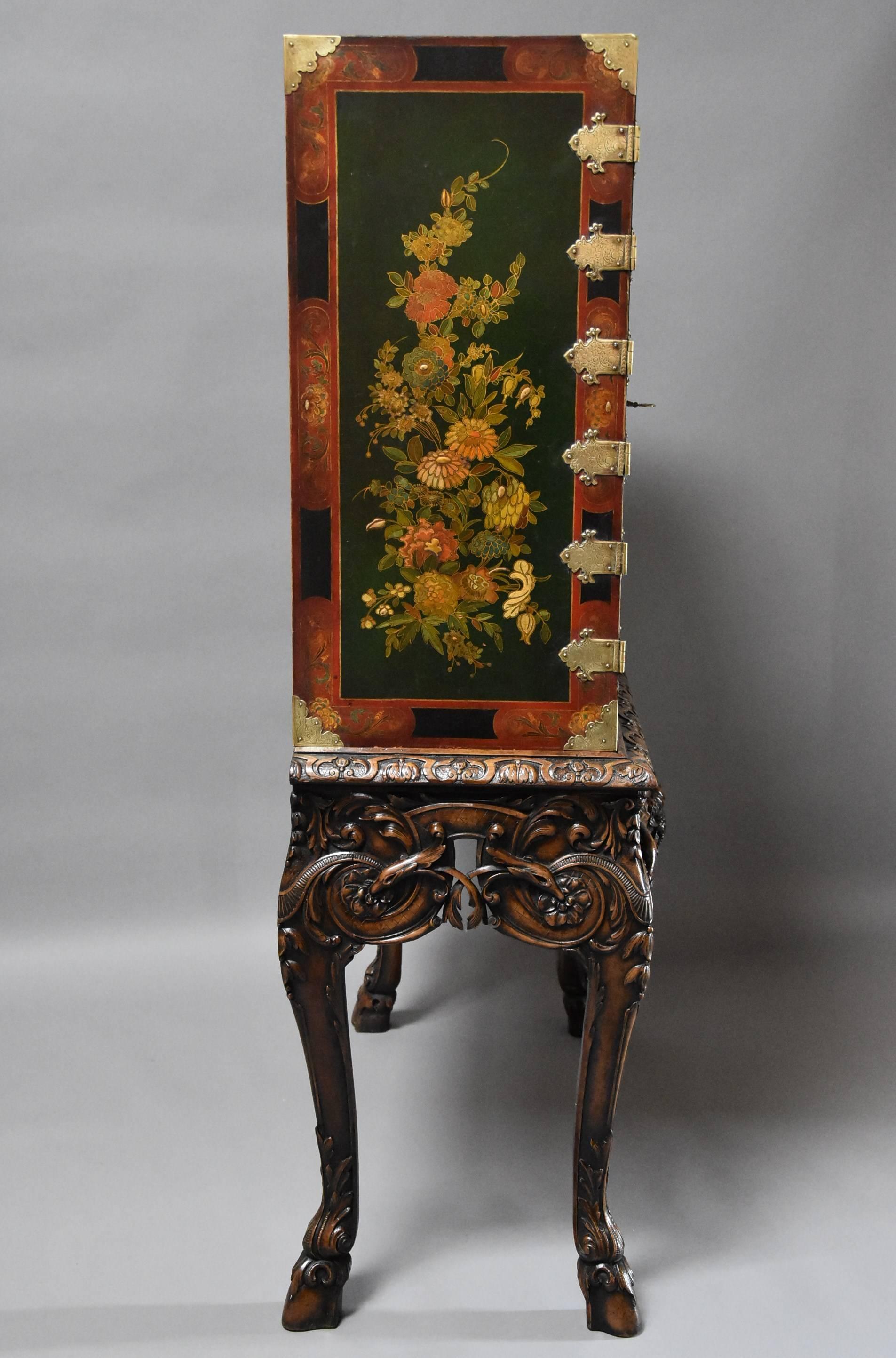 Superb Quality English Early 20th Century George II Lacquered Cabinet on Stand 2