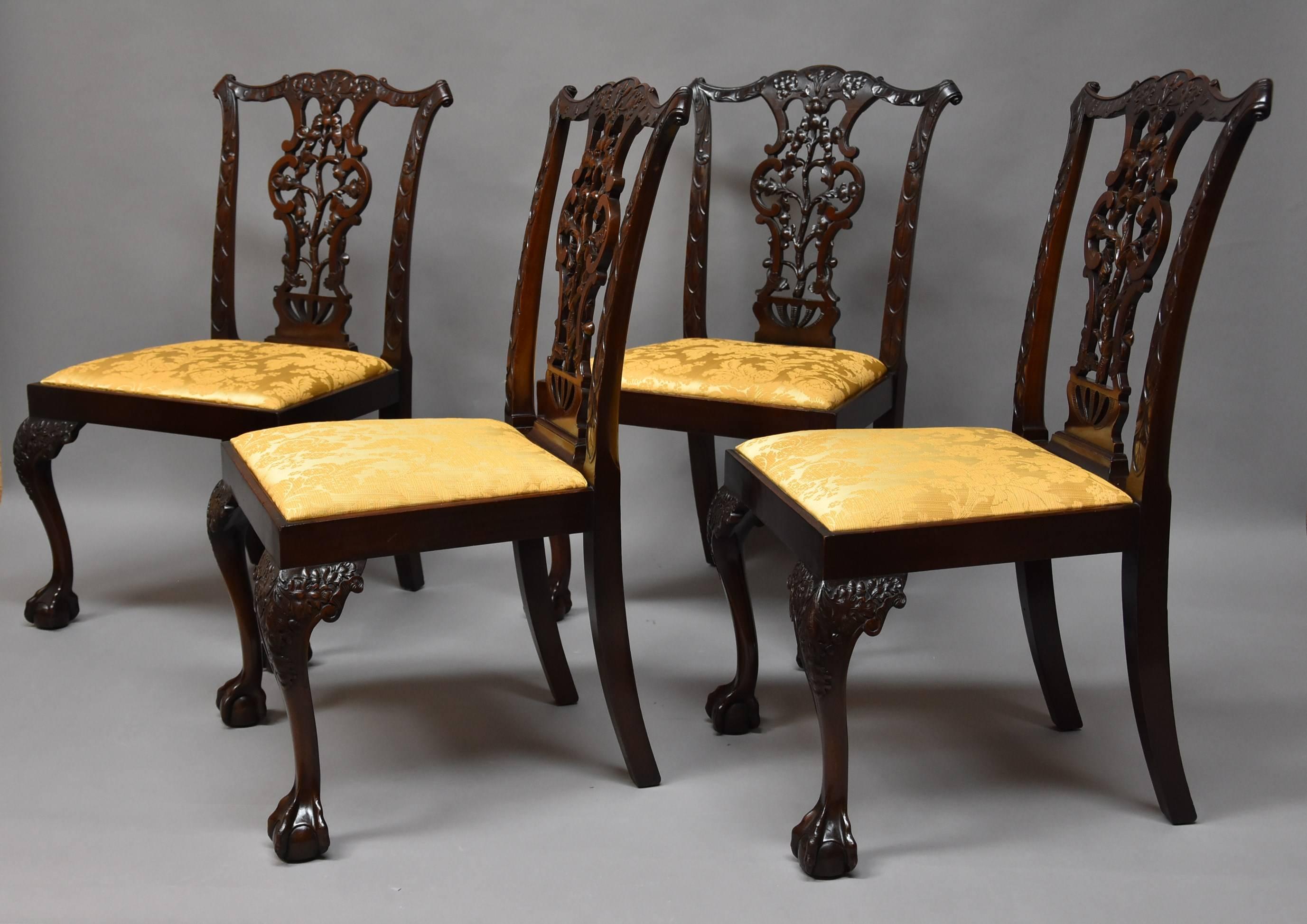 English Superb Quality Set of Eight Chippendale Style Mahogany Dining Chairs