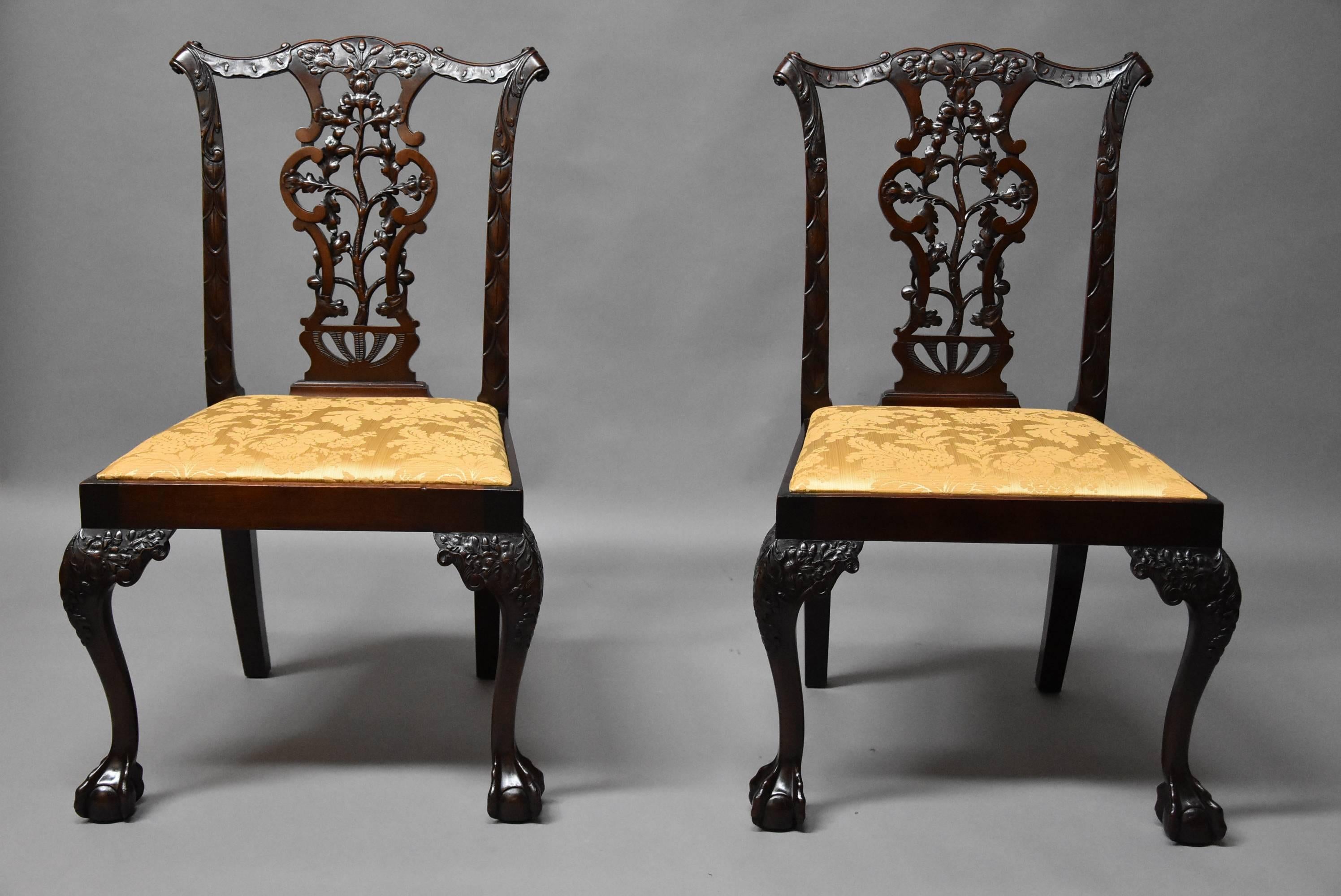 19th Century Superb Quality Set of Eight Chippendale Style Mahogany Dining Chairs