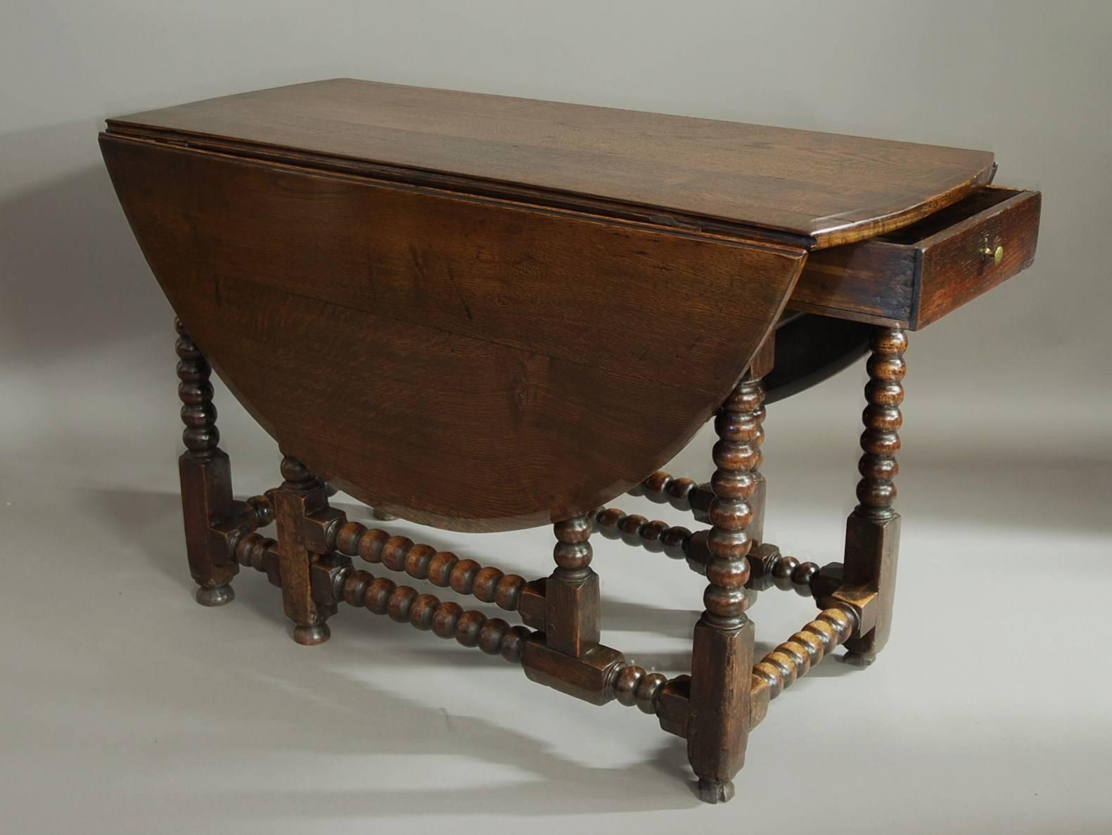 Large 17th Century Oak Gateleg Table with Bobbin Turned Legs In Good Condition For Sale In Suffolk, GB