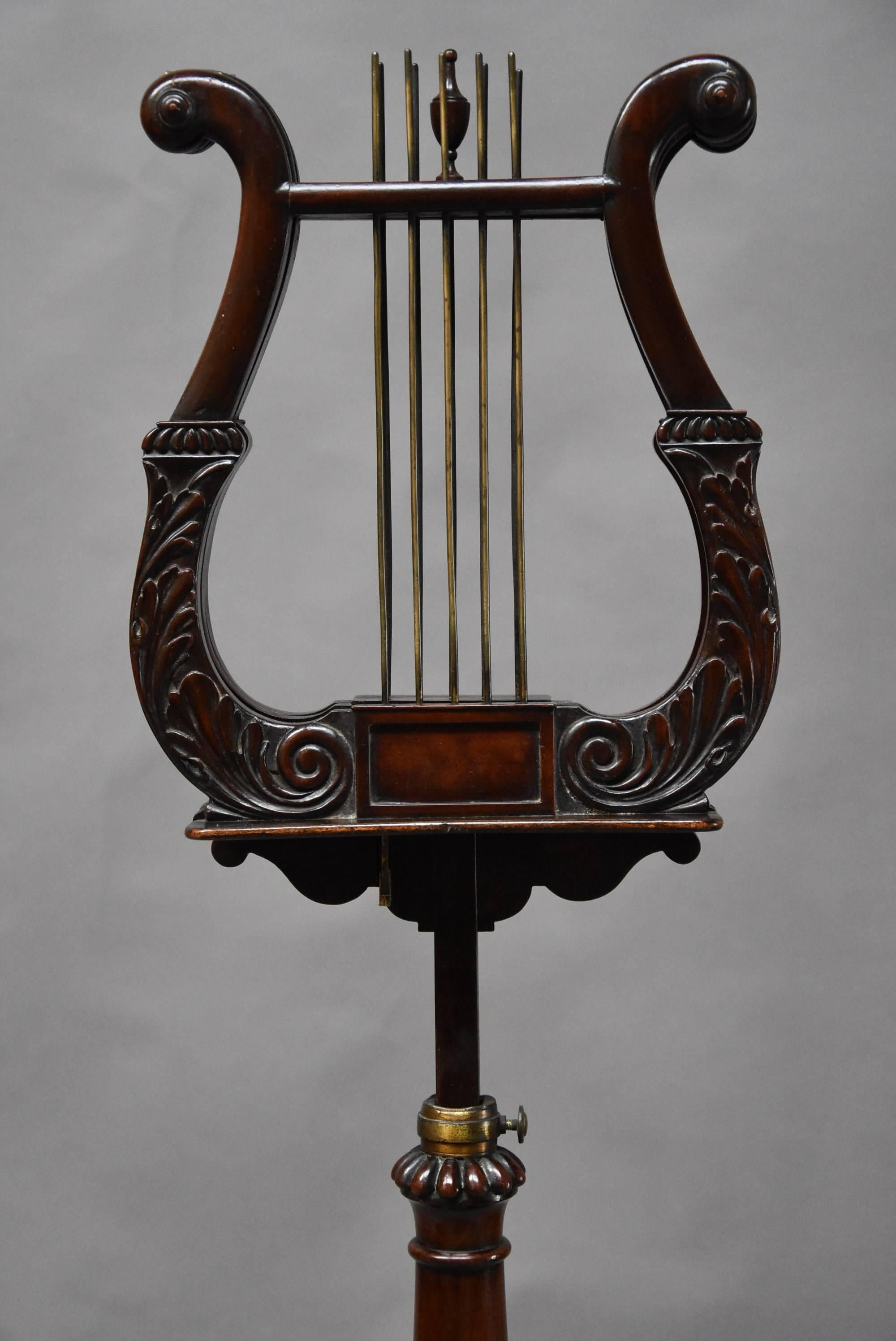 19th Century Regency Mahogany Lyre Duet Music Stand of Excellent Quality In Excellent Condition In Suffolk, GB