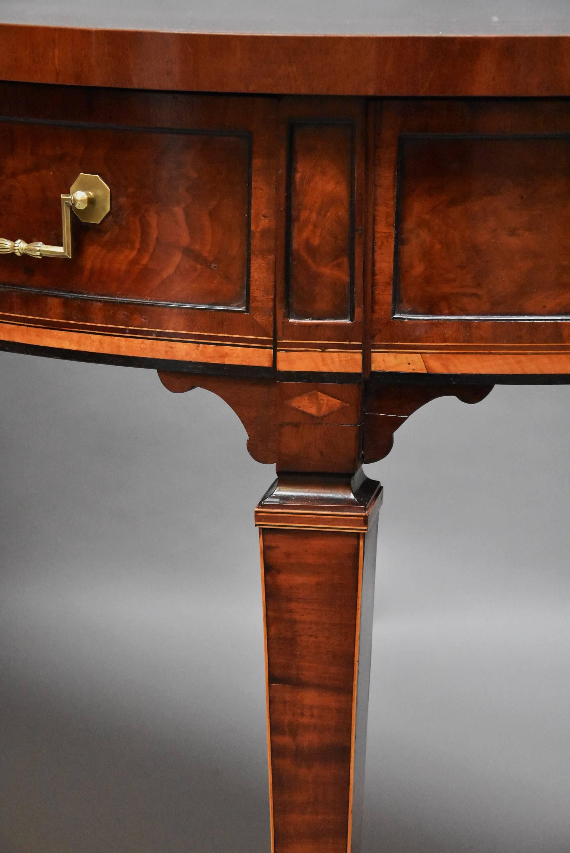 Rare and Fine Quality Late 18th Century Sheraton Period Mahogany Side Server For Sale 2