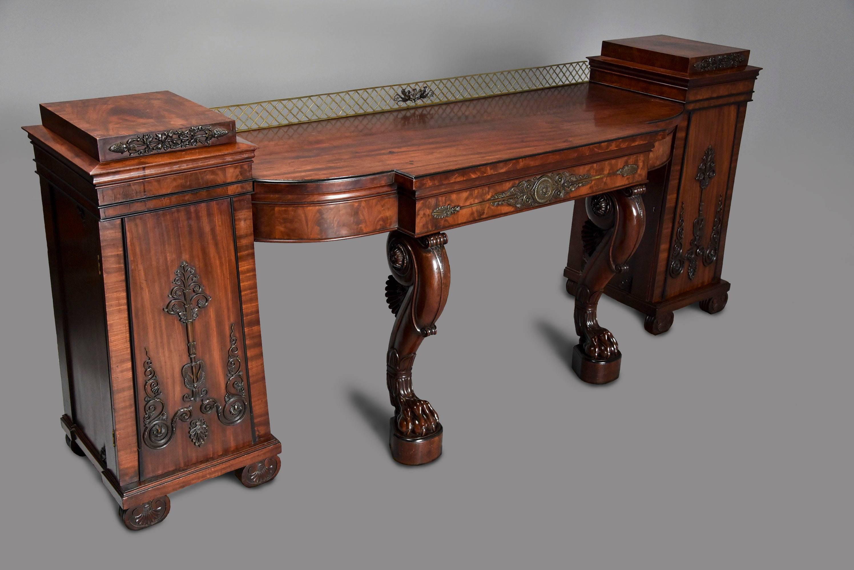 A superb quality extremely rare early 19th century Regency mahogany pedestal sideboard in excellent original condition with superb patina, in the manner of Thomas Hope (1769-1831)

This substantial sideboard consists of a fine quality mahogany top