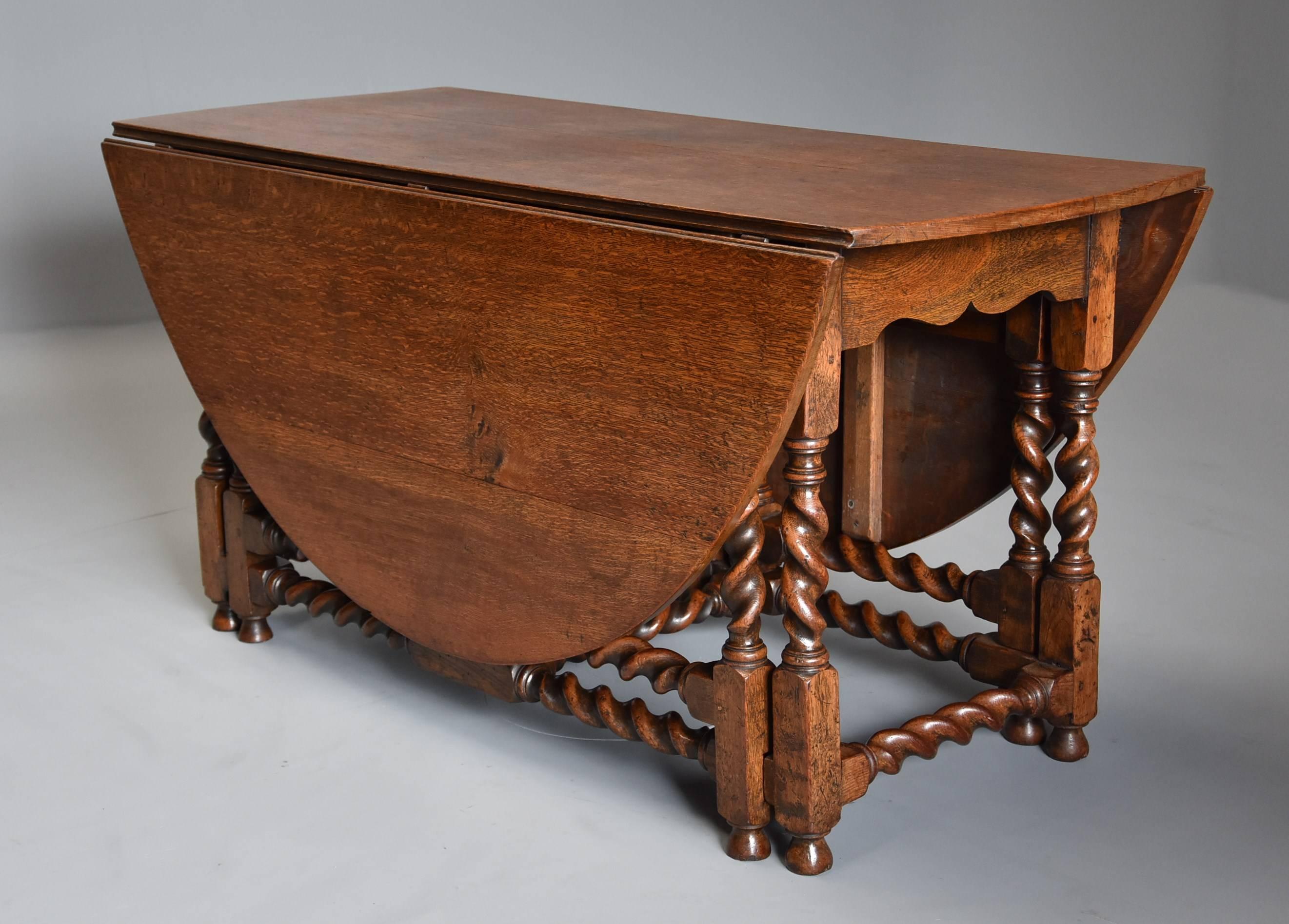 Large Late 19th Century Oak Double Gate Gateleg Table In Good Condition For Sale In Suffolk, GB