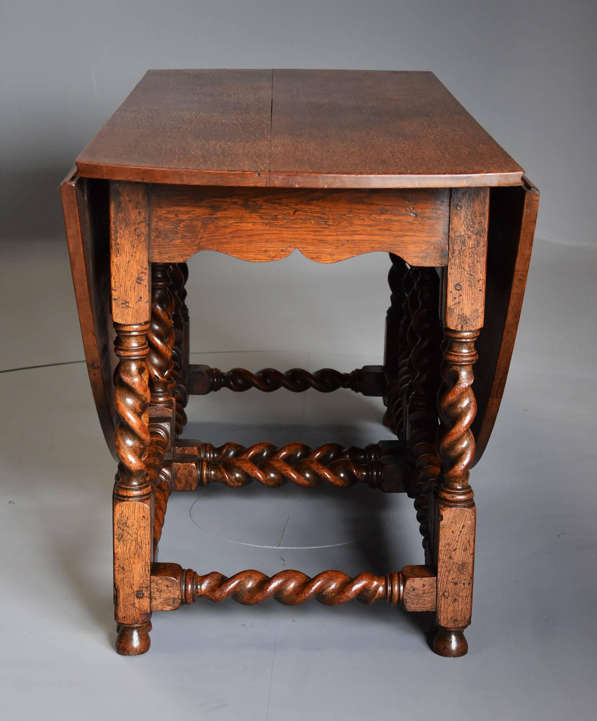 Large Late 19th Century Oak Double Gate Gateleg Table For Sale 4