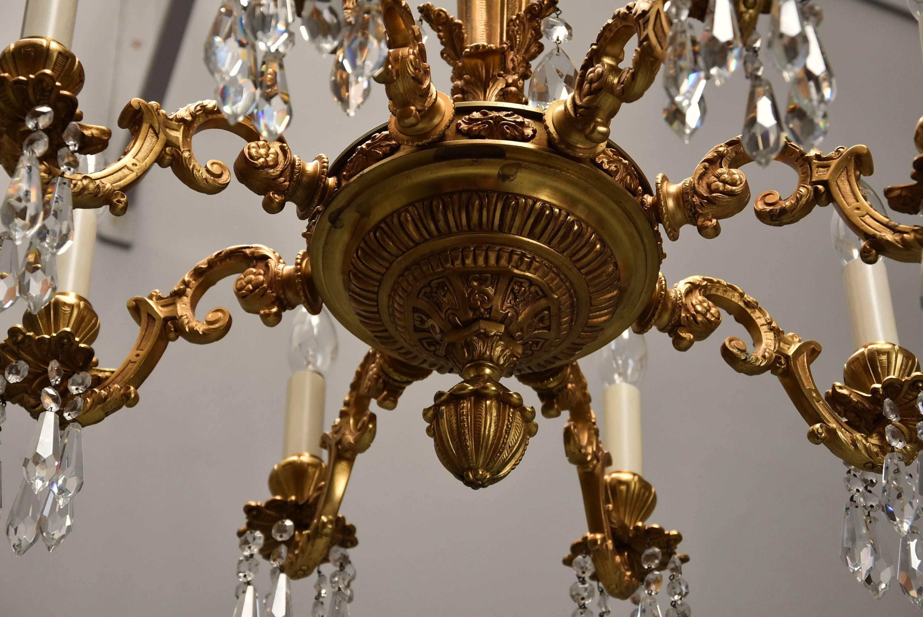 Fine Quality French Eight-Branch Ormolu and Cut Glass Chandelier For Sale 6