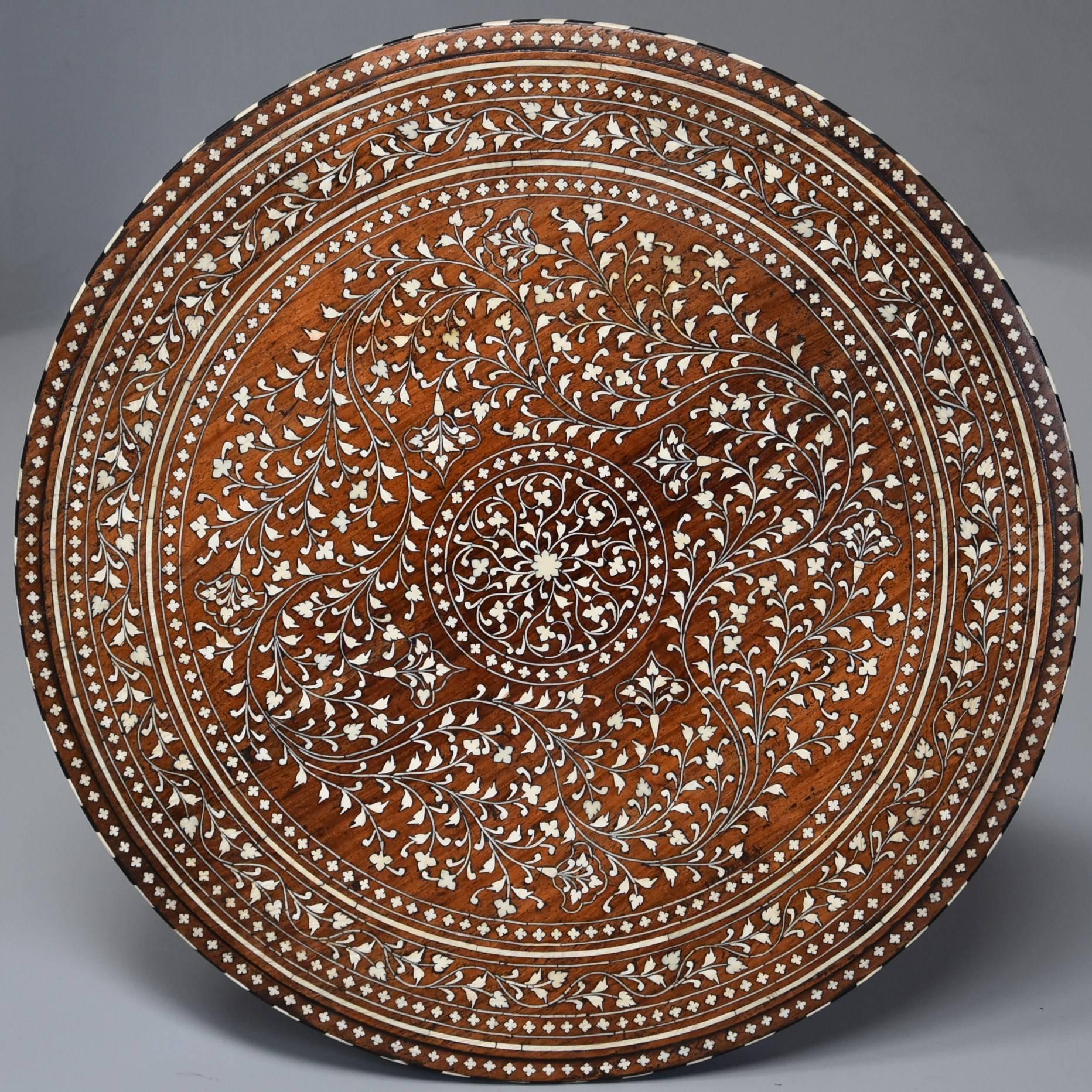 Superb Quality 19th Century Anglo-Indian Shisham Wood Inlaid Occasional Table In Good Condition In Suffolk, GB