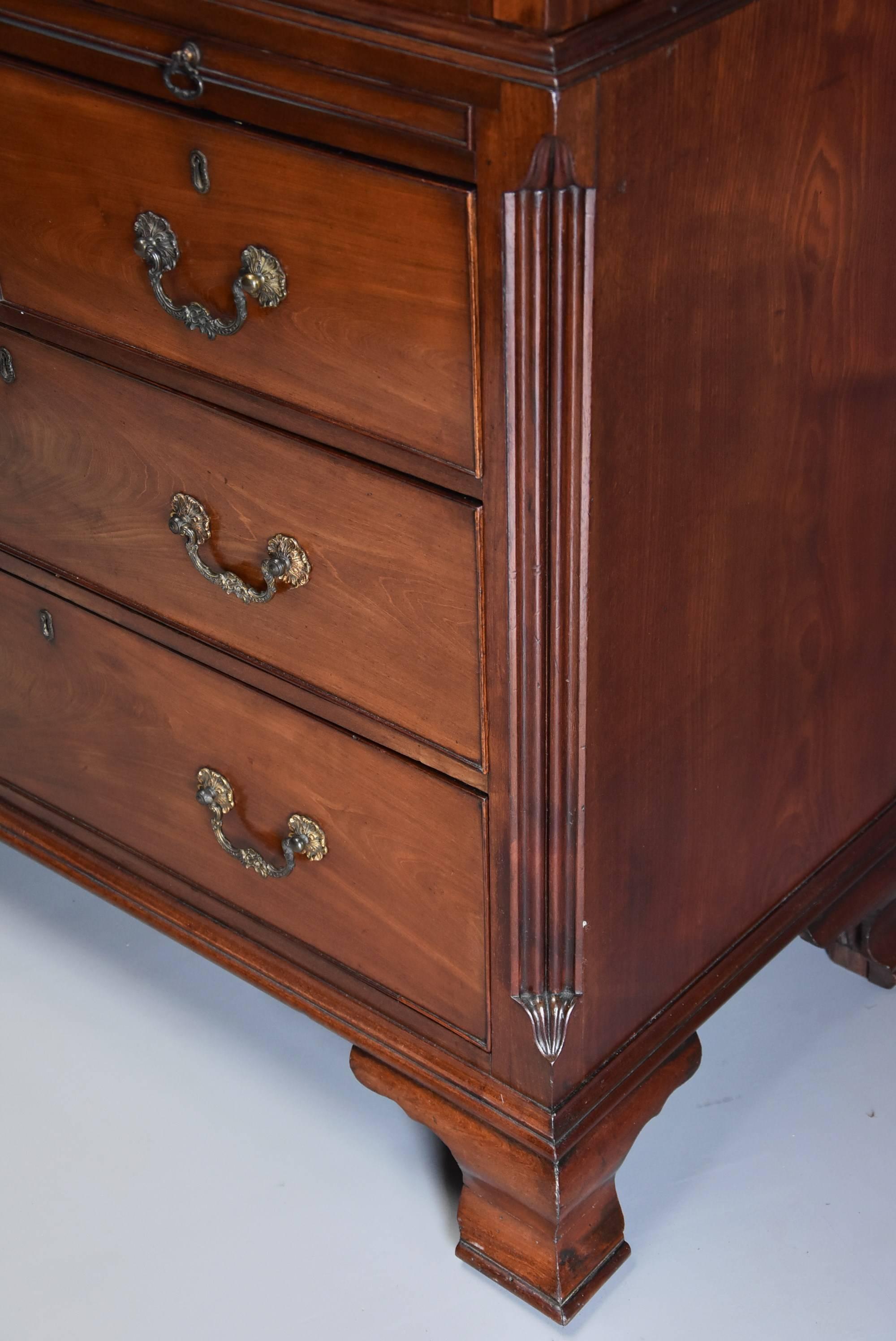 18th Century Mahogany Chest on Chest with Unusual Drawer Configuration For Sale 4