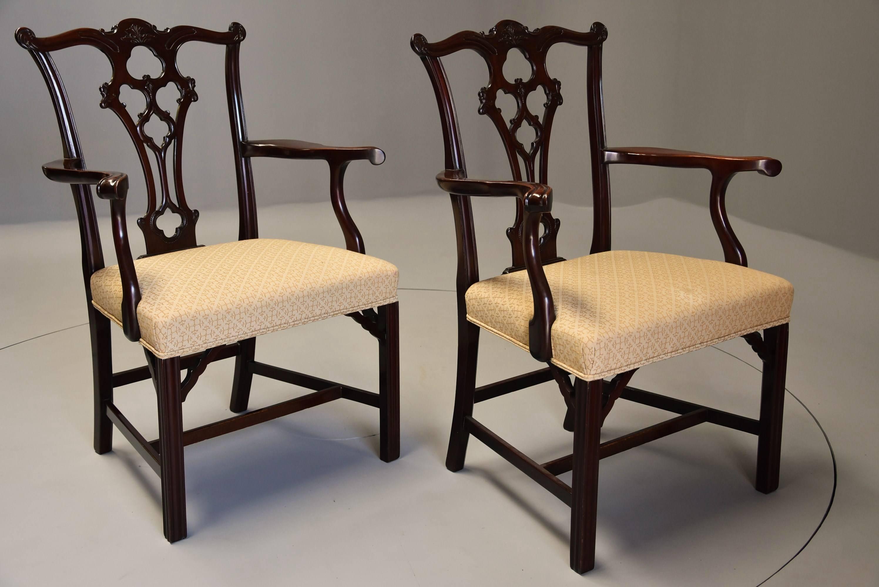 Set of Eight Late 19th Century Chippendale Style Mahogany Dining Chairs For Sale 3