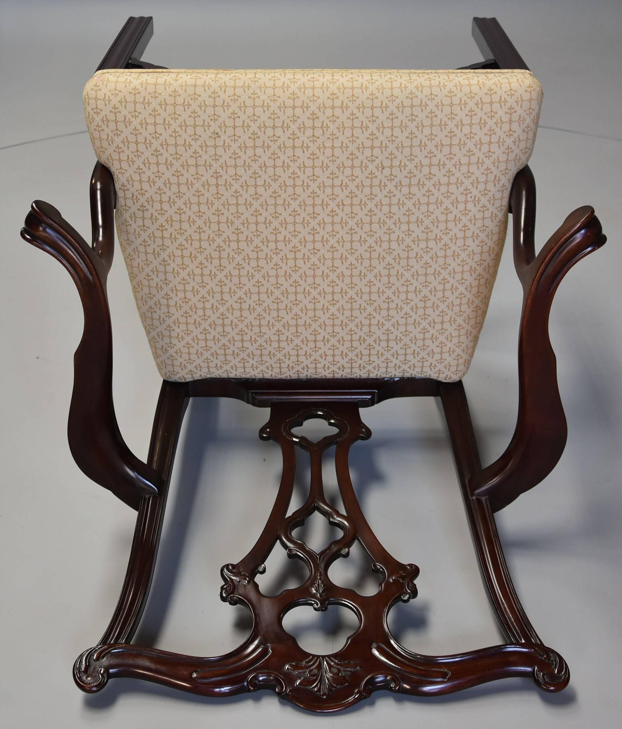 Set of Eight Late 19th Century Chippendale Style Mahogany Dining Chairs For Sale 4