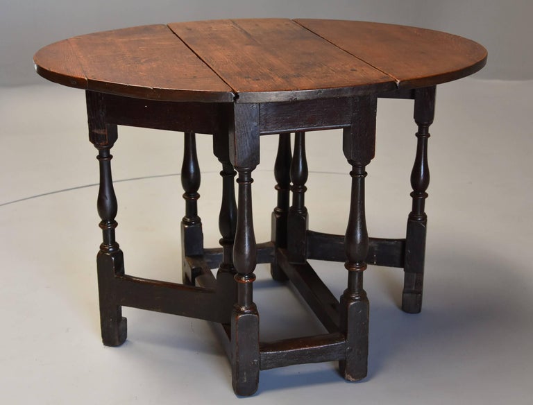 Late 17th Century Oak Gateleg Table of Small Proportions 