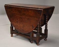 Late 17th Century Oval Oak Gateleg Table with Single Gate and Bobbin Turned Legs
