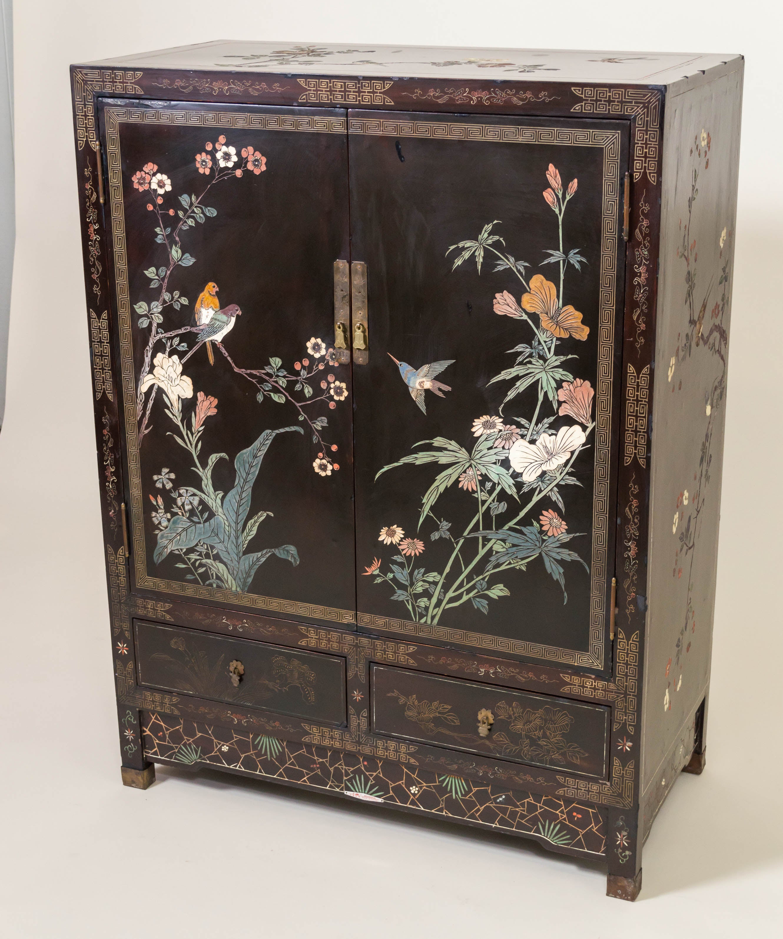 Chinese Coromandel and Lacquer Cabinet, Shanghai, China