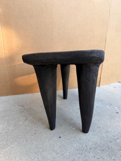 Handgeschnitzter Senufo-Ausstellungshocker aus Hartholz, Elfenbeinküste, 20 Zoll, Nr. 4