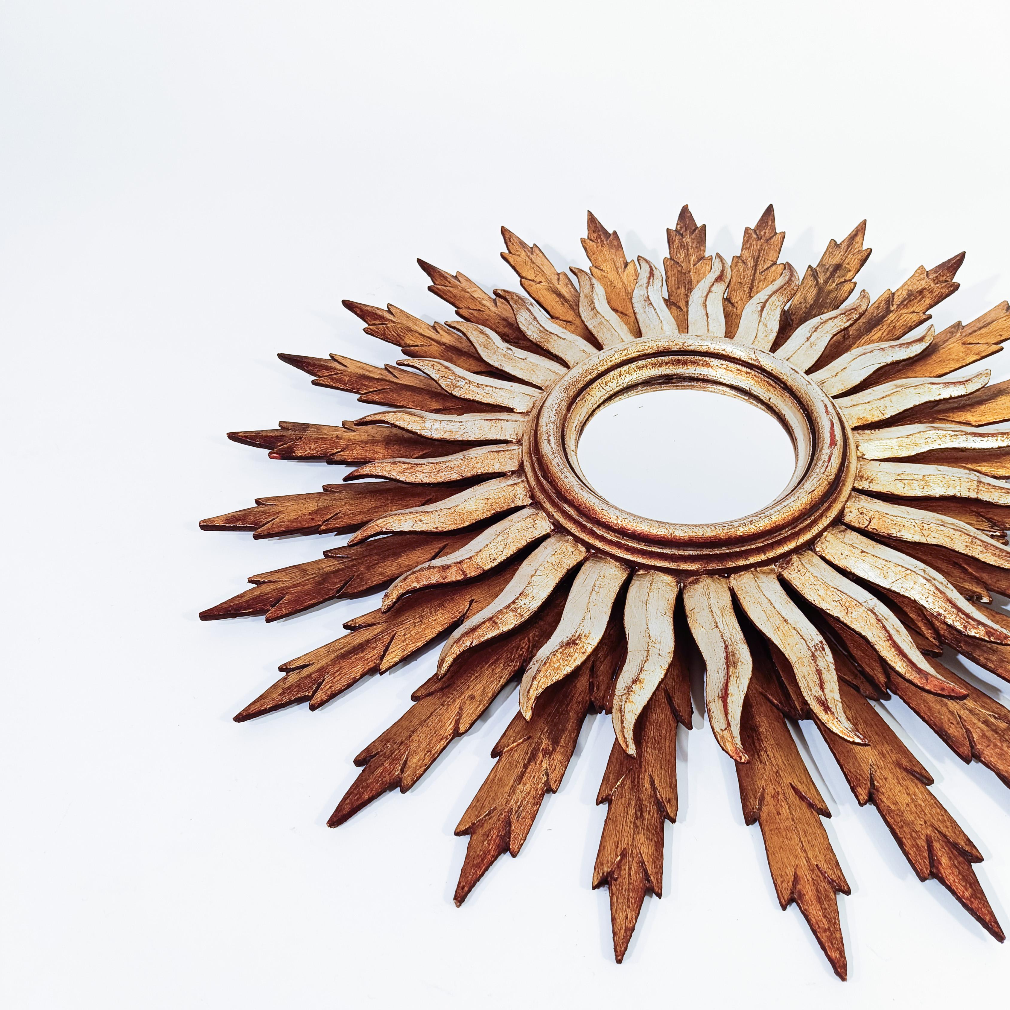 Mid-Century moderno Specchio a raggiera con foglia d'oro e d'argento, Francia, anni '50 in vendita