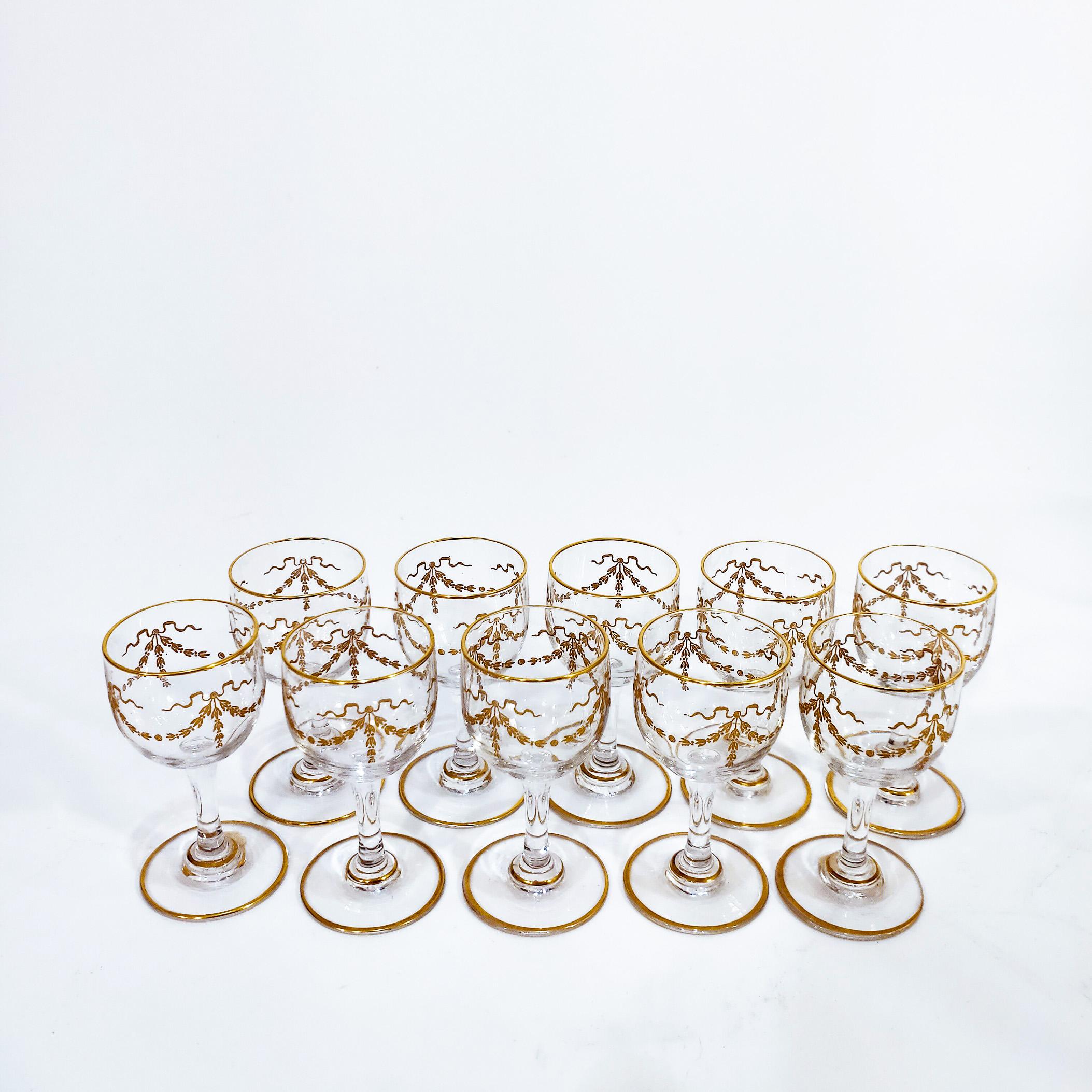 Baccarat. Verrerie de 43 pièces de style Louis XVI, France, milieu du 19e siècle en vente 9