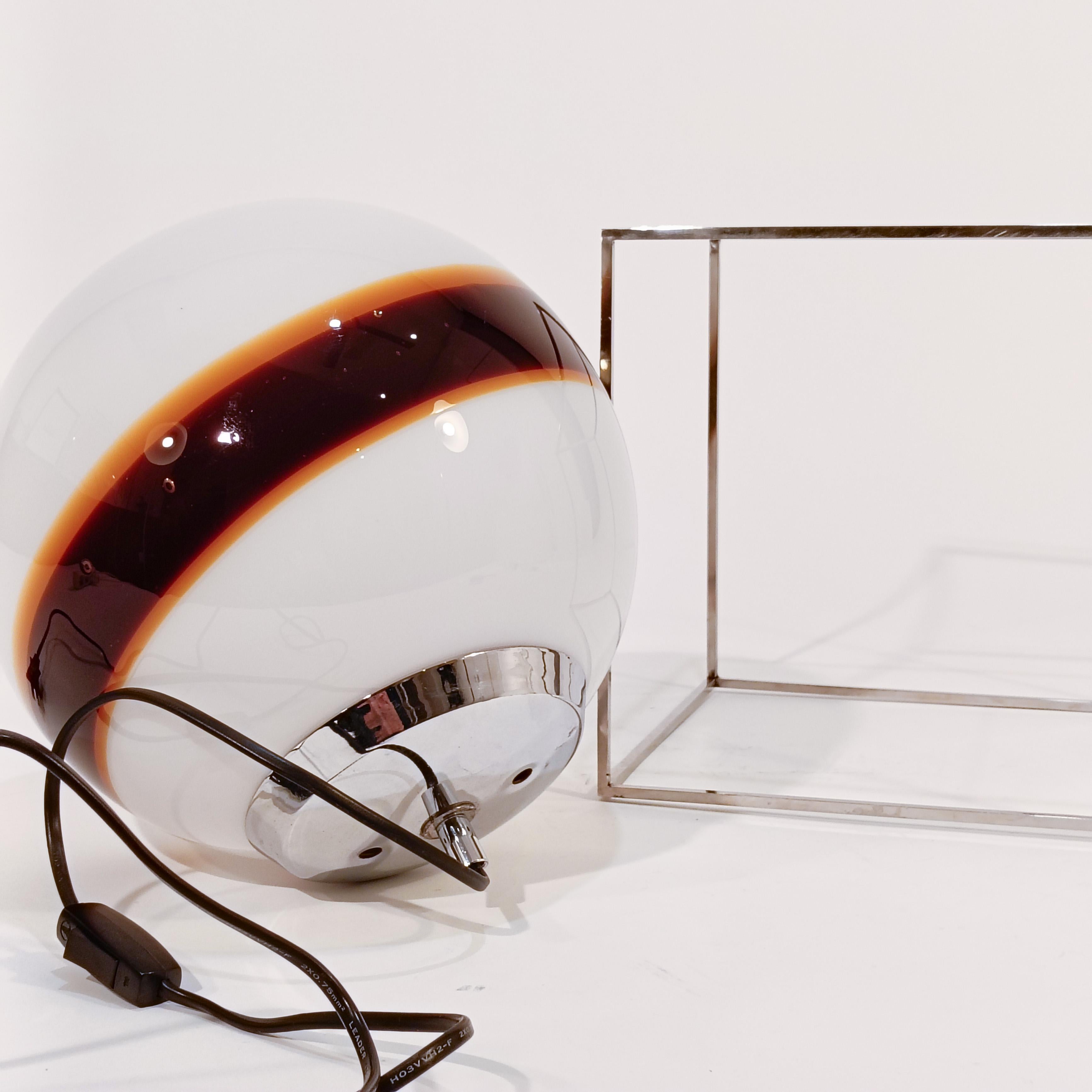 L'âge de l'espace. Lampe de table ou lampadaire en murano et acier, Italie, années 1970 en vente 3