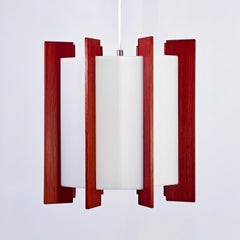 Lámpara colgante de estilo racionalista escandinavo, de teca y acrílico esmerilado, Francia, década de 1960