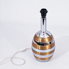 Tommaso Barbi. Hollywood Regency egg-shaped chrome metal table lamp, Italy, 1970