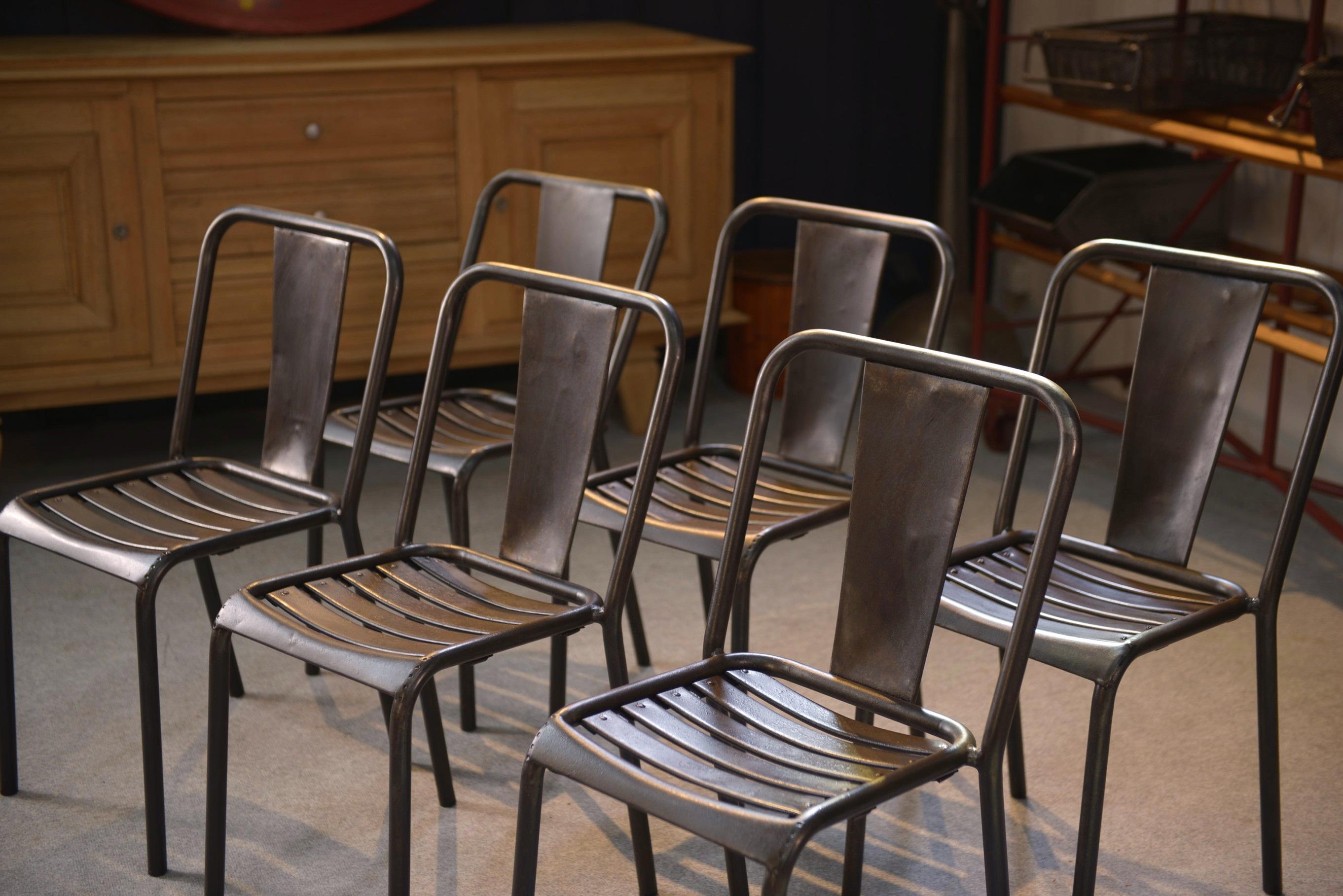 Mid-20th Century Ensemble de 6 chaises Tolix modèle T3 par Xavier Pauchard 1950's For Sale