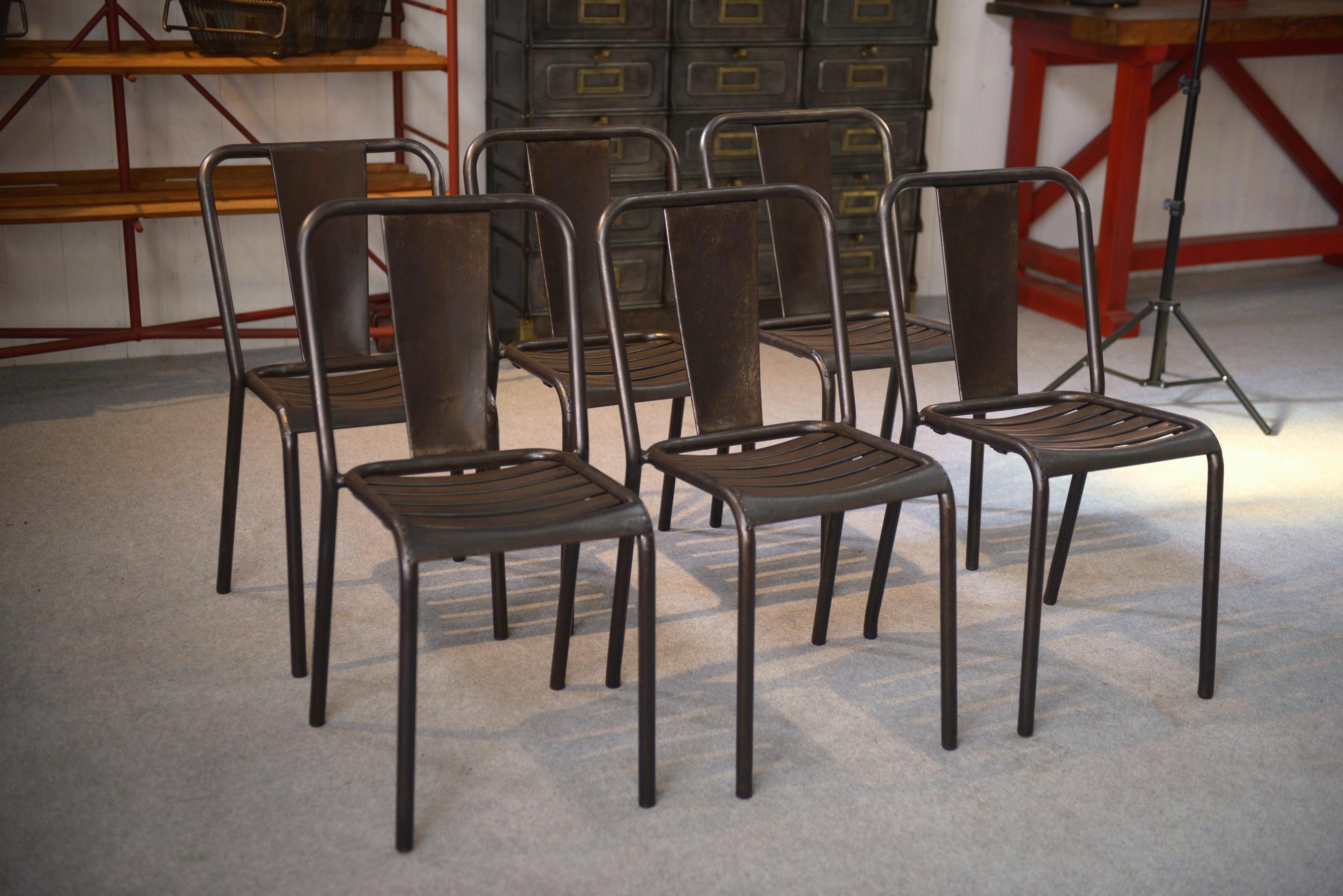 French Ensemble de 6 chaises Tolix modèle T3 par Xavier Pauchard 1950's For Sale