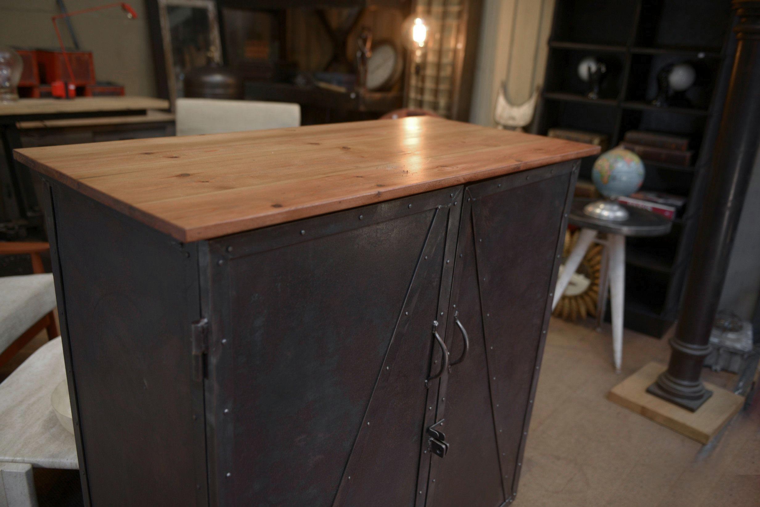 Meuble Buffet en métal riveté 1940 in vendita 6