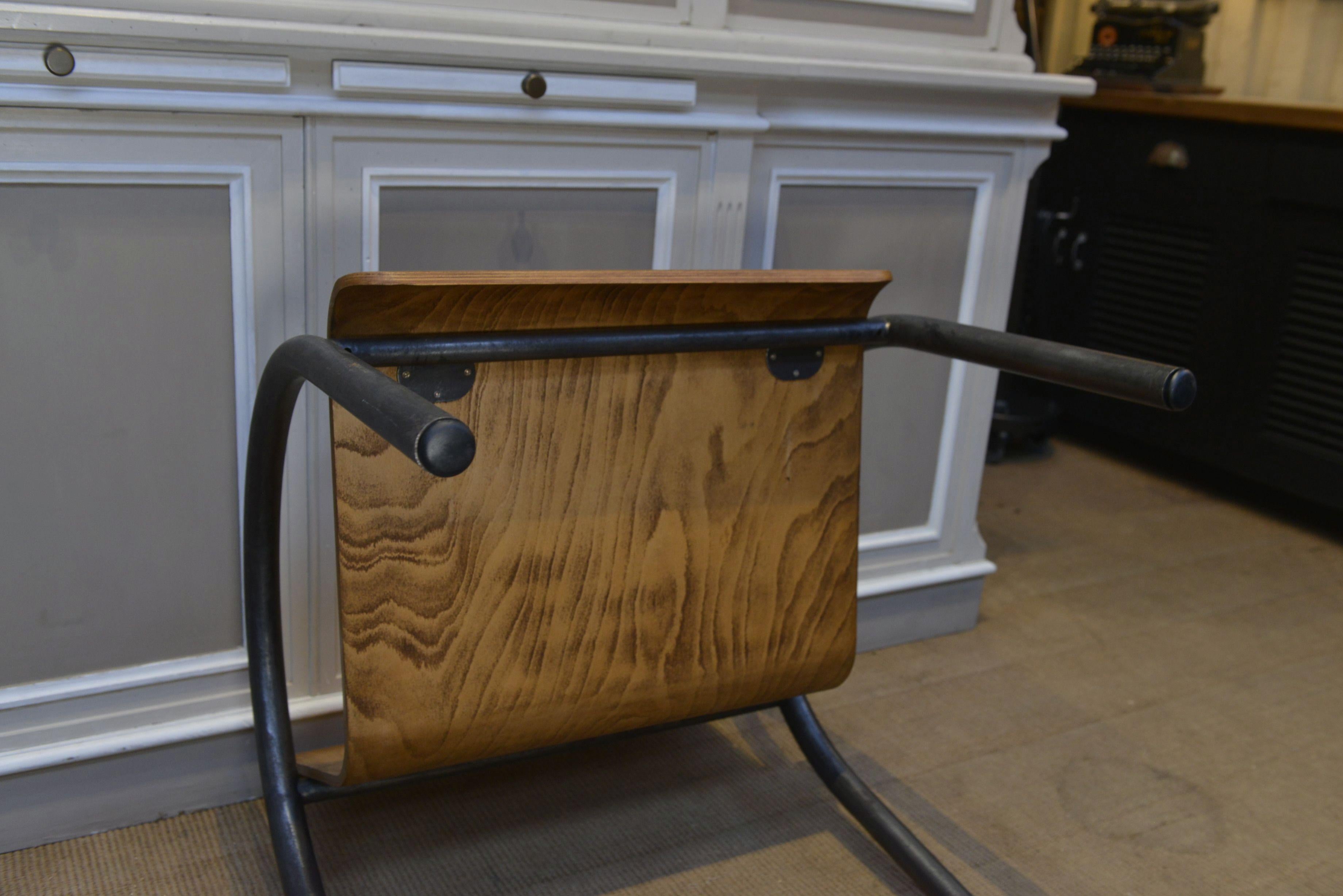 Paire de Fauteuils Design/One métal et bois 1950 en vente 1
