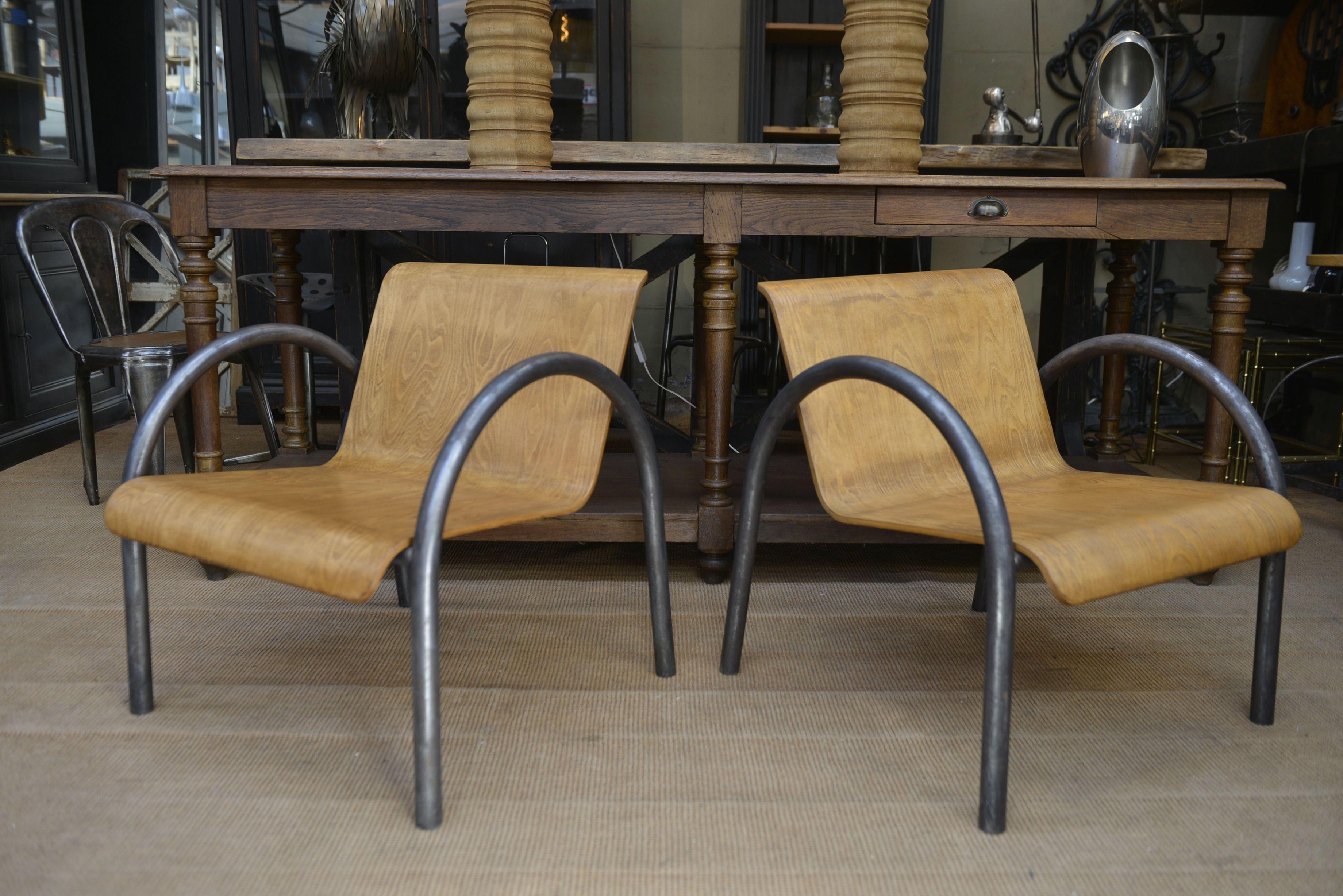Métal Paire de Fauteuils Design/One métal et bois 1950 en vente